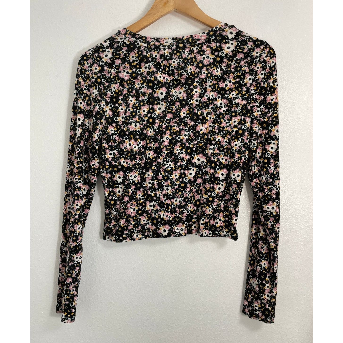 Target Basics Wild Fable Women's Small Floral Long Sleeve Crop Top Large Size L / US 10 / IT 46 - 3 Thumbnail