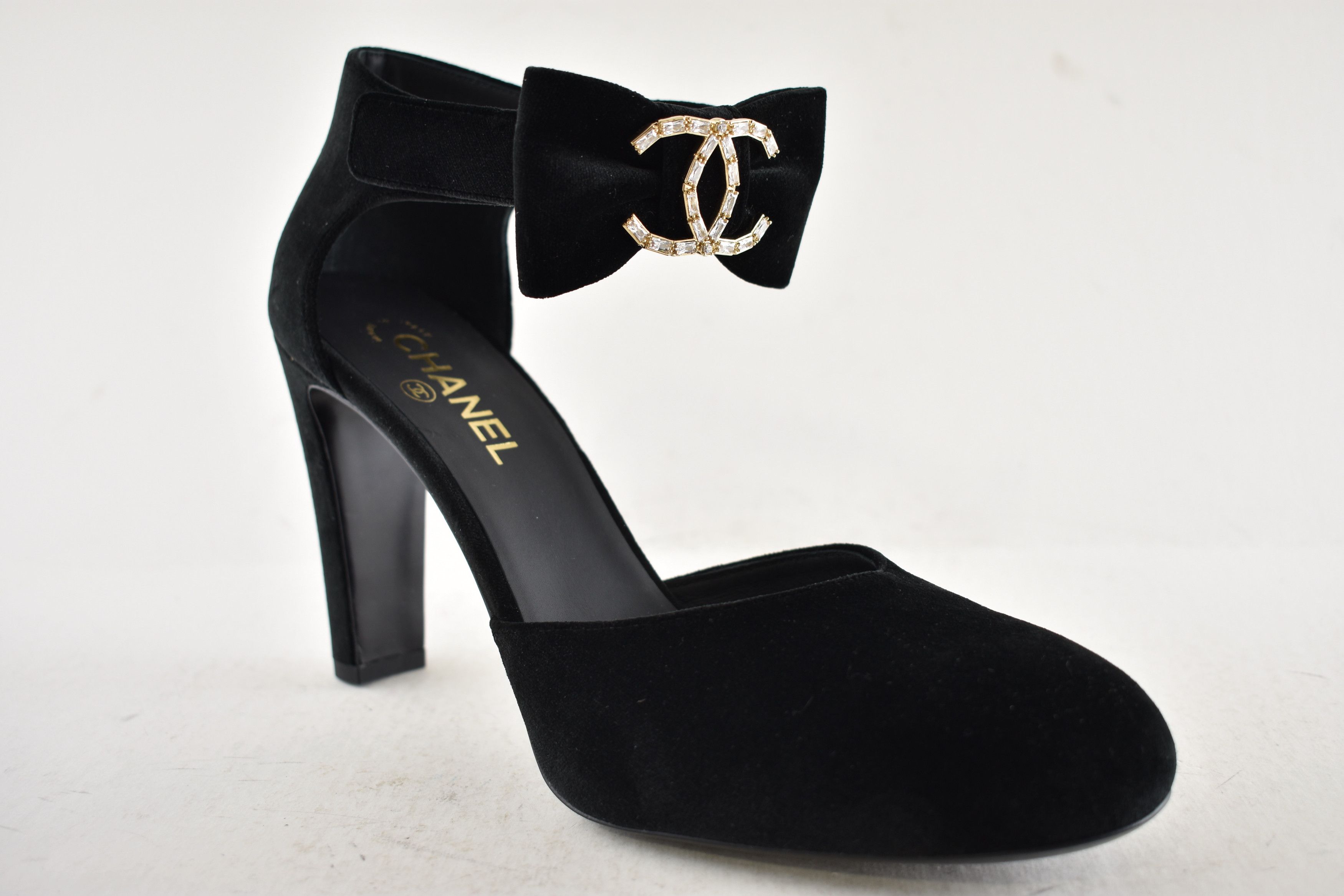 Chanel Chanel 24K Velvet Bow Crystal CC Ankle Strap Heel Pump 42 Size US 12 / IT 42 - 8 Thumbnail