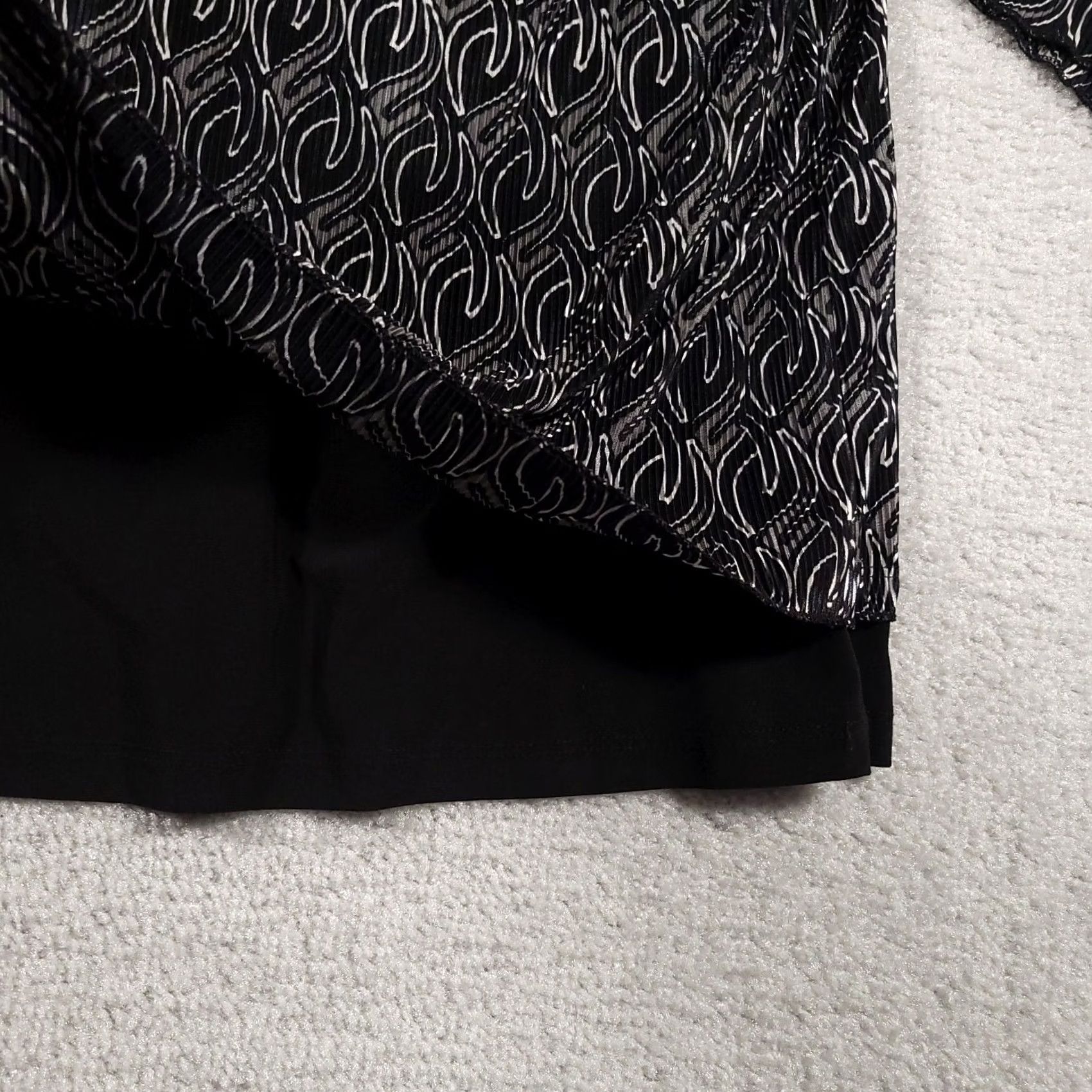 Vintage VINTAGE Lane Bryant Shirt Women's 14/16 Black 3/4 Sleeve Stretch Double Pullover V Neck Blouse Size XL / US 12-14 / IT 48-50 - 5 Thumbnail