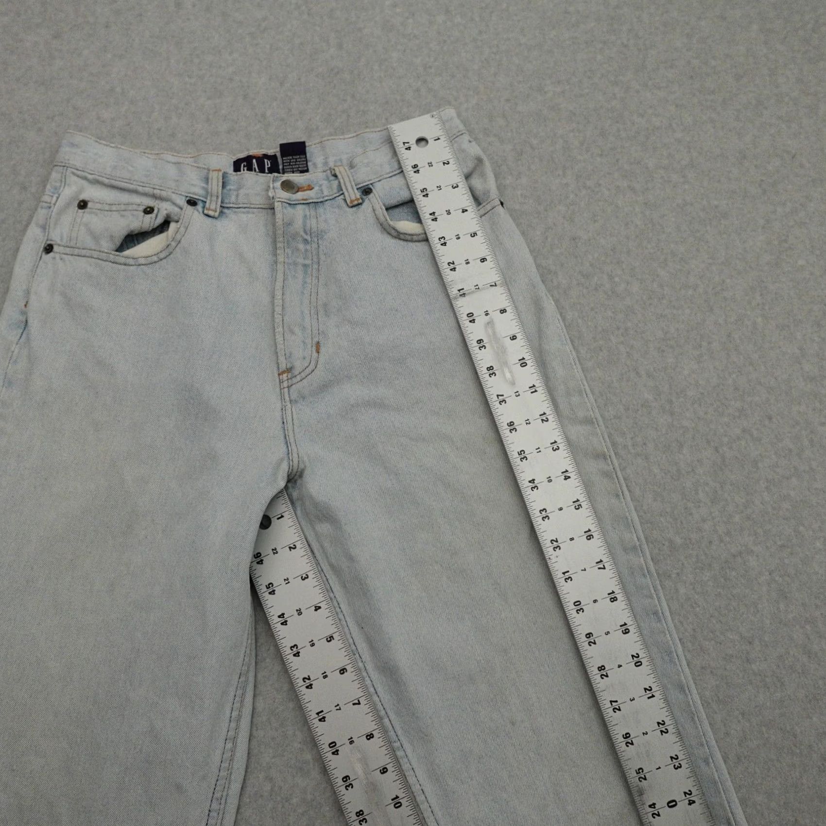 Gap Vintage Gap Jeans Womens 12 Long (12x32) Light Wash Classic Fit Frayed Denim Size 34" / US 12 / IT 48 - 5 Thumbnail