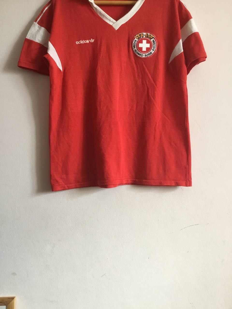 Adidas × Vintage Vintage Adidas Shirt Jersey #8 Switzerland Nation Team Size US L / EU 52-54 / 3 - 9 Thumbnail