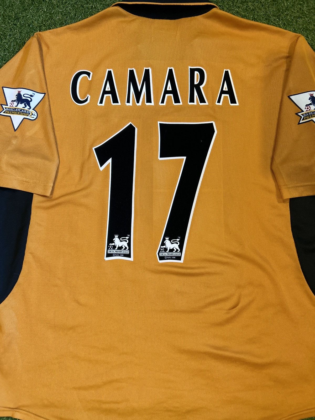 Vintage 03/04 Wolverhampton Wanderers FC Camara Home Shirt Size US L / EU 52-54 / 3 - 1 Thumbnail