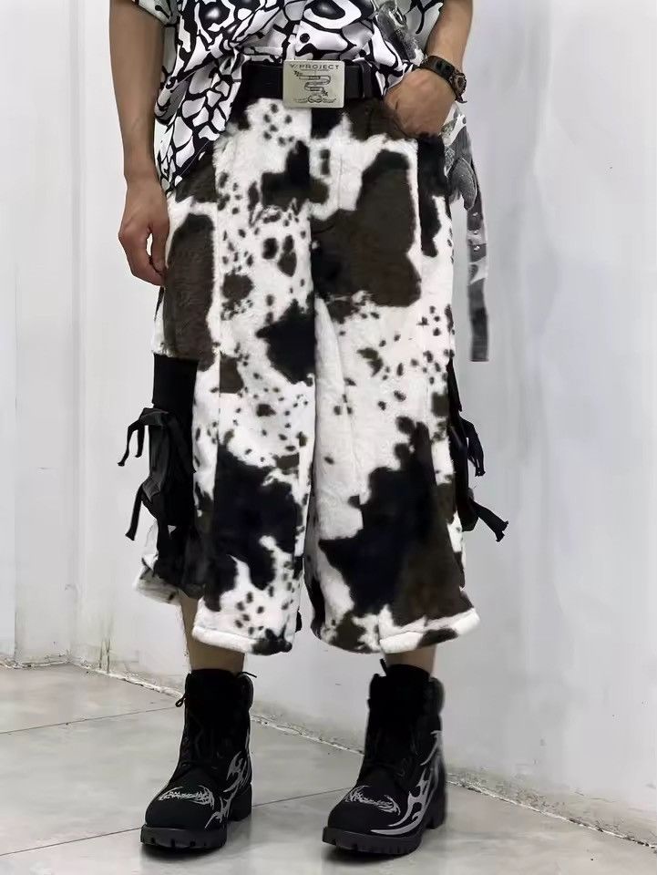 Other Cow Print Streetwear Baggy Plush Loose Shorts Jorts Size US 30 / EU 46 - 1 Thumbnail