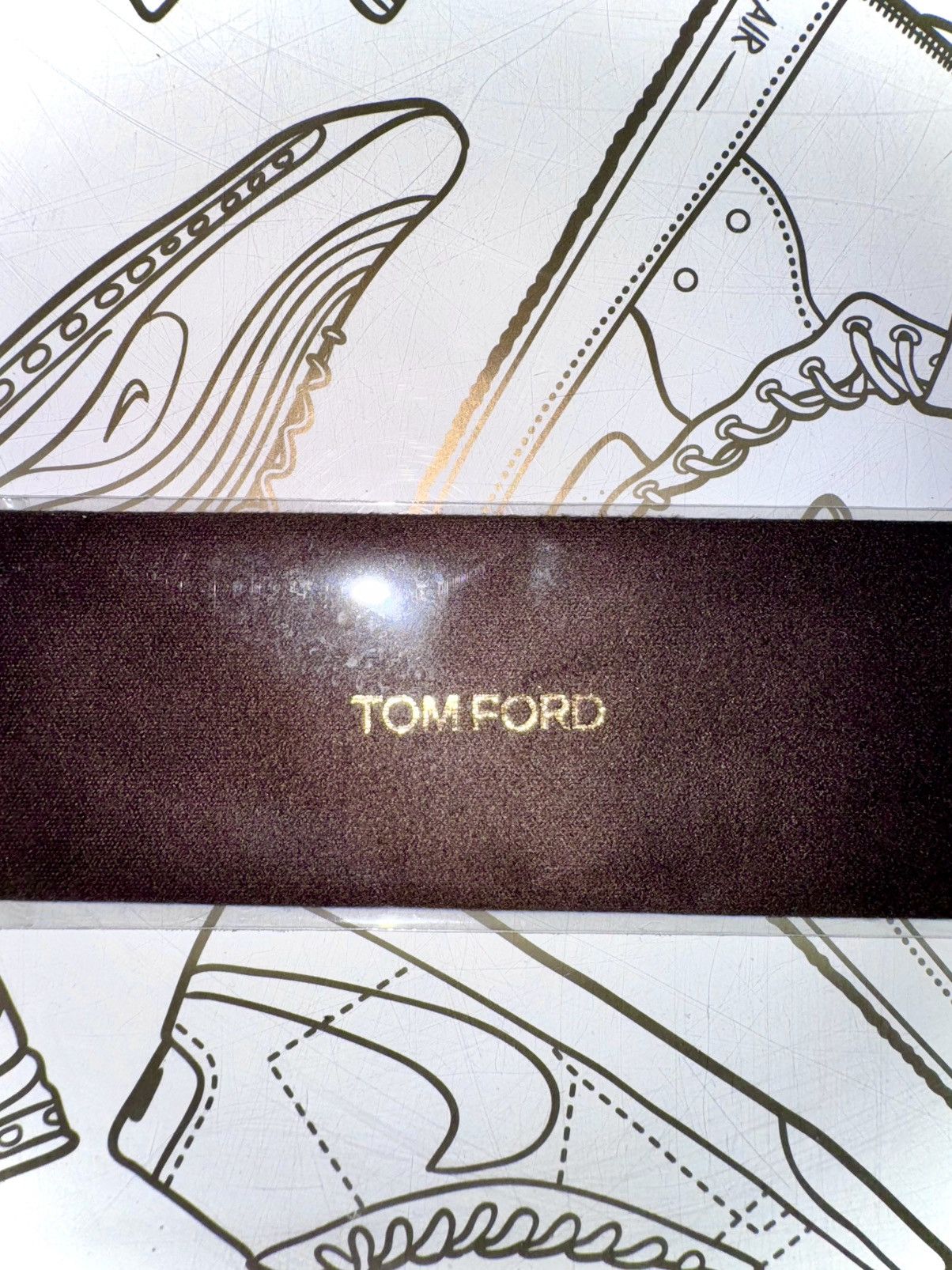 Tom Ford Medium Brown Tom Ford Suede Eyeglass Case Size ONE SIZE - 9 Thumbnail