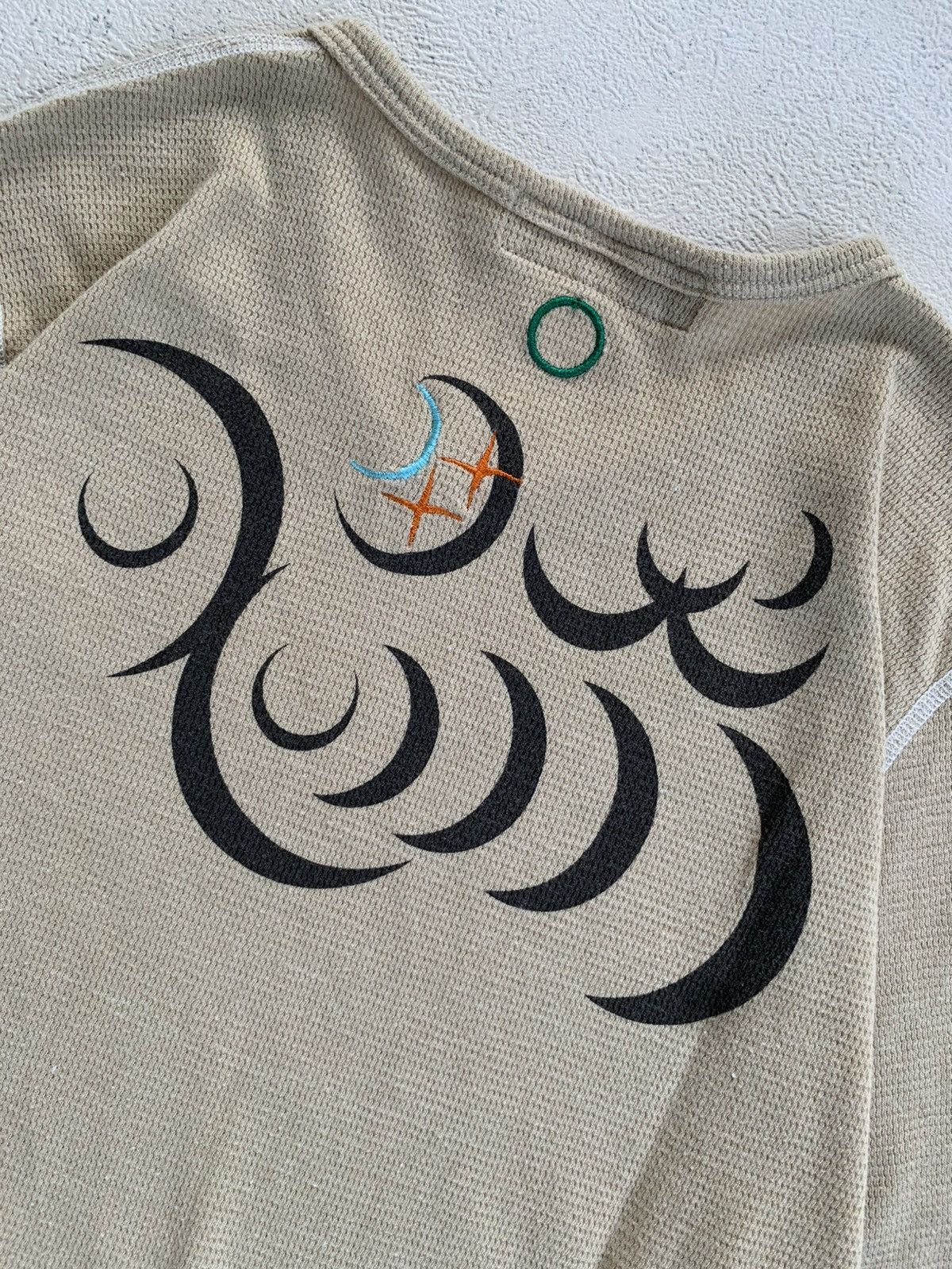Japanese Brand VINTAGE BURNOUT TRIBAL LONGSLEEVE TEE IFSIXWASNINE STYLE Size US M / EU 48-50 / 2 - 9 Thumbnail