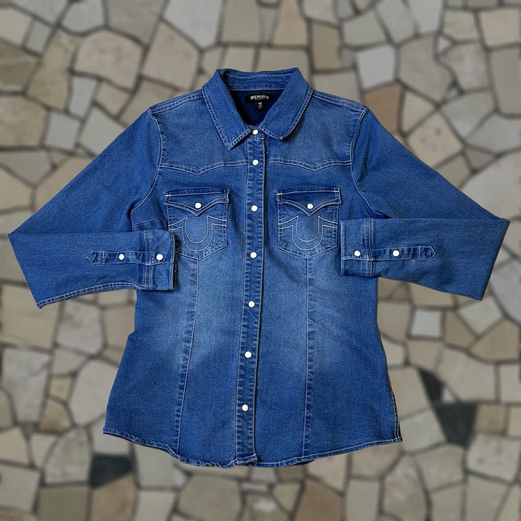 True Religion True Religion Western Pearl Snap Denim Blue Shirt Women’s M Size M / US 6-8 / IT 42-44 - 1 Thumbnail