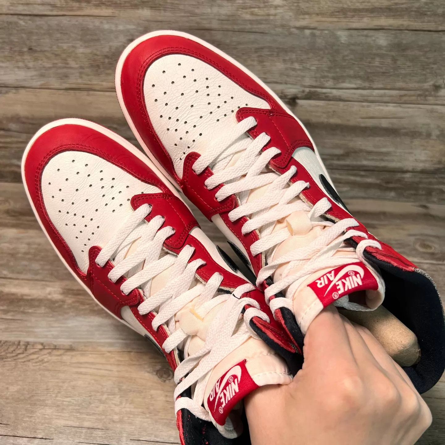 Nike Air Jordan 1 AJ1 Chicago Distressed (DZ5485-612) Size 45 Size US 12 / EU 45 - 5 Thumbnail