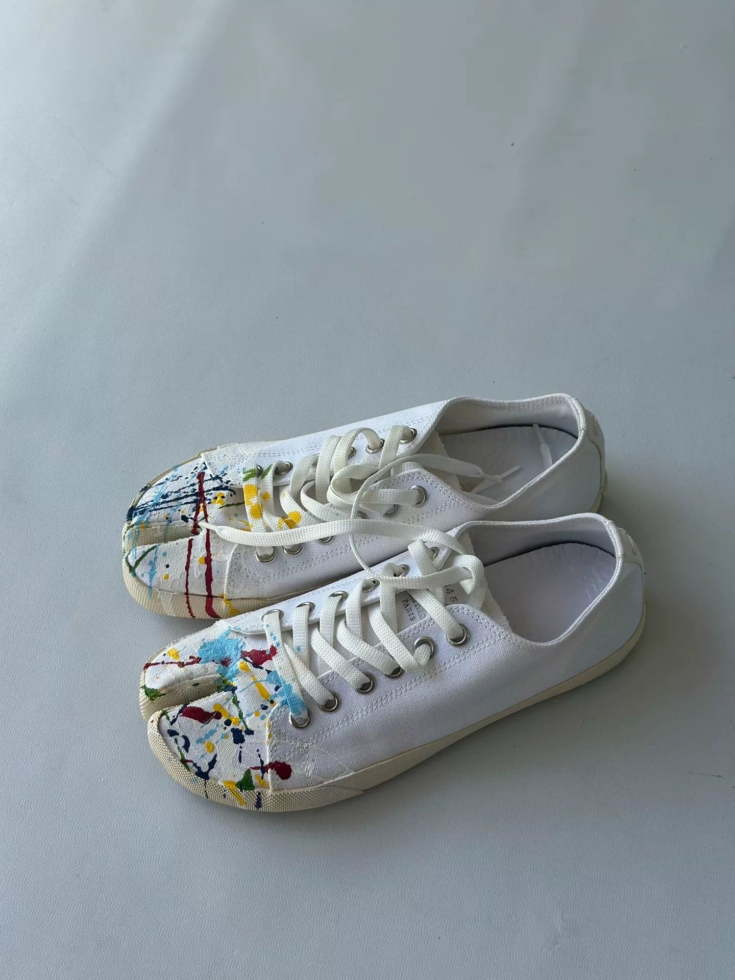 Maison Margiela Maison Margiela Tabi Splatter Canvas Shoes Size US 6 / IT 36 - 1 Thumbnail