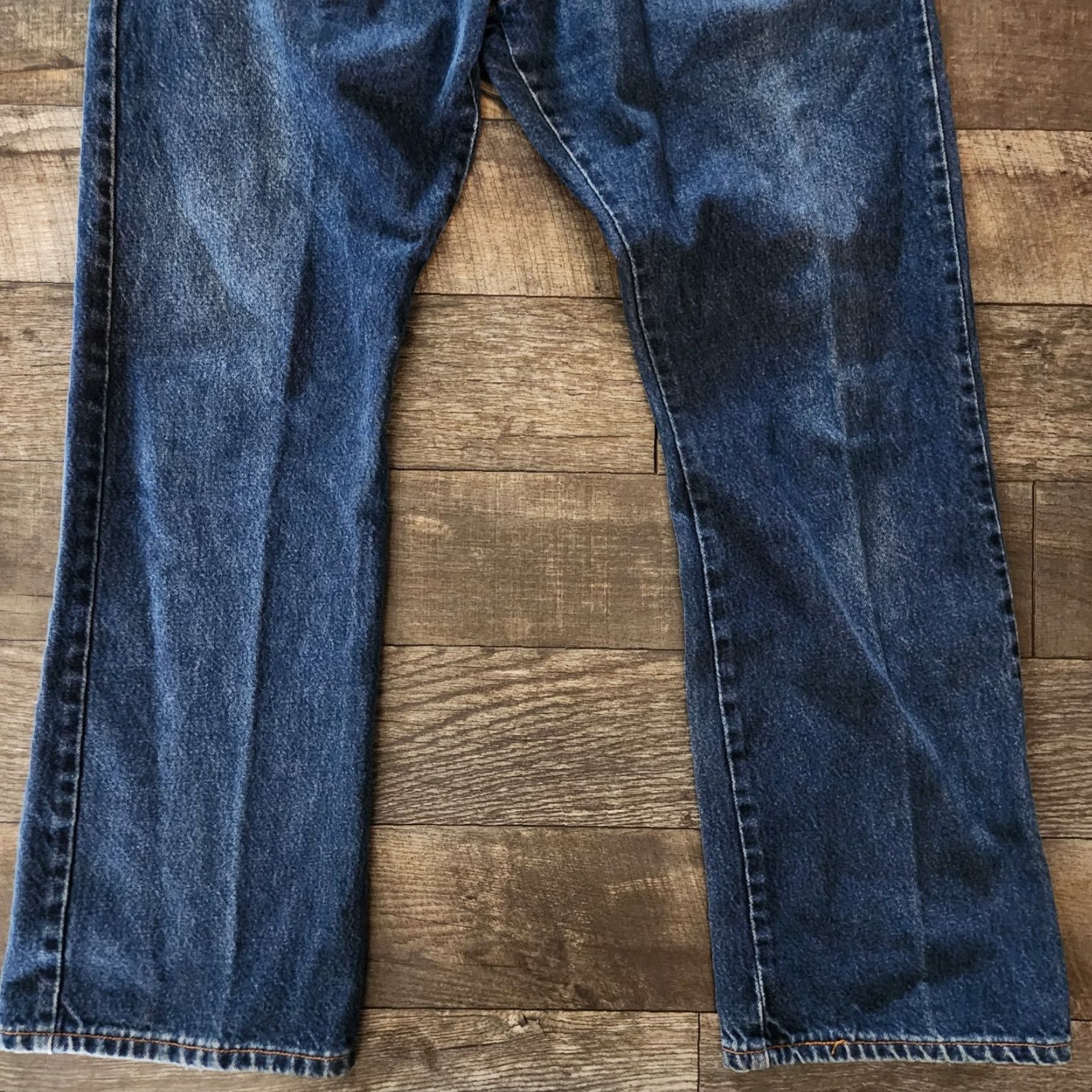 Levi's VINTAGE Levi's 517 Jeans Mens 38x32 Blue Bootcut Y2K Dark Wash Cowboy Jeans Mens 38x32 Blue Bootcut Western USA 517 Size US 38 / EU 54 - 2 Thumbnail