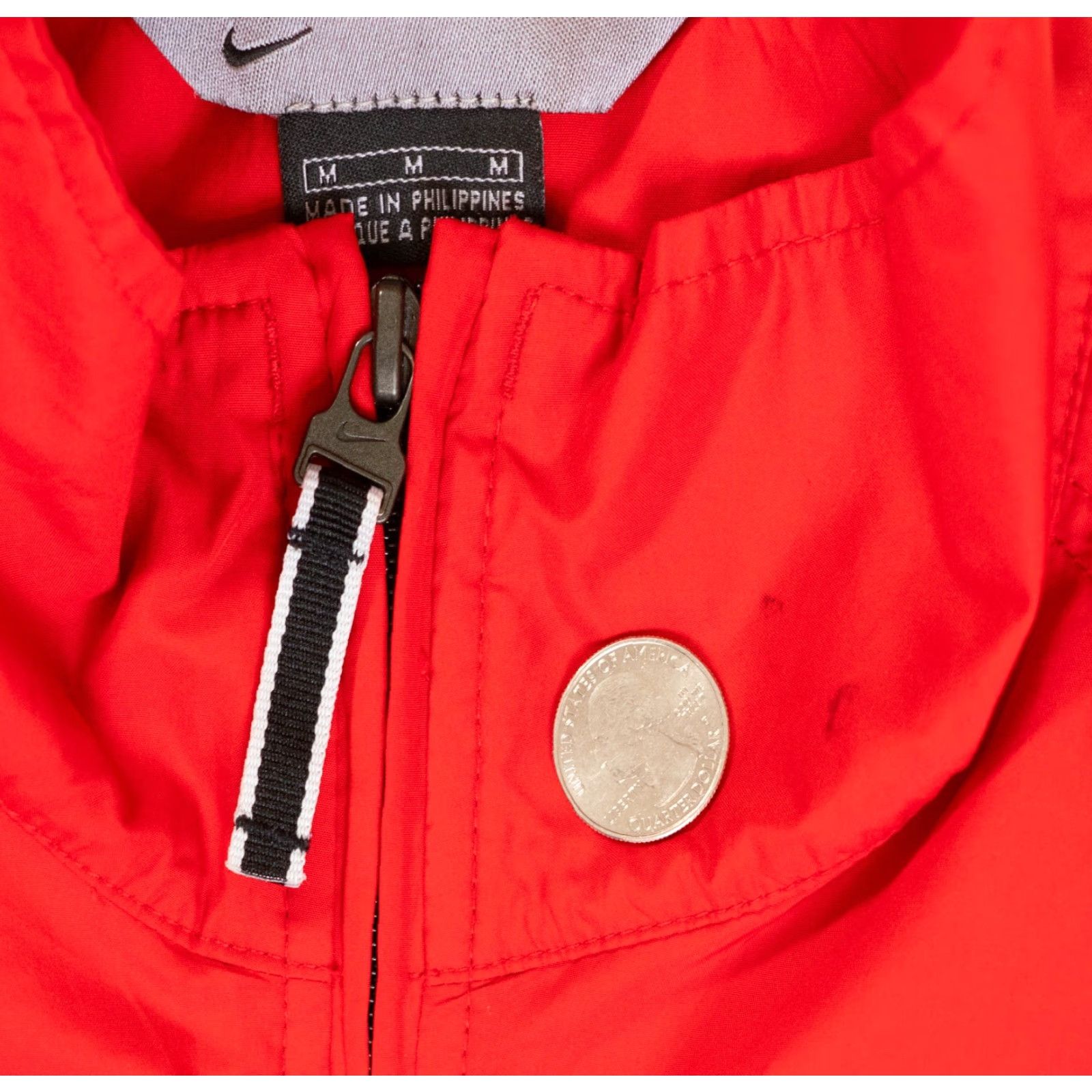 Nike VINTAGE Nike Windbreaker Jacket Red 90s Mens M Lightweight Casual Logo Zip Stand-Up Collar Size US M / EU 48-50 / 2 - 7 Thumbnail