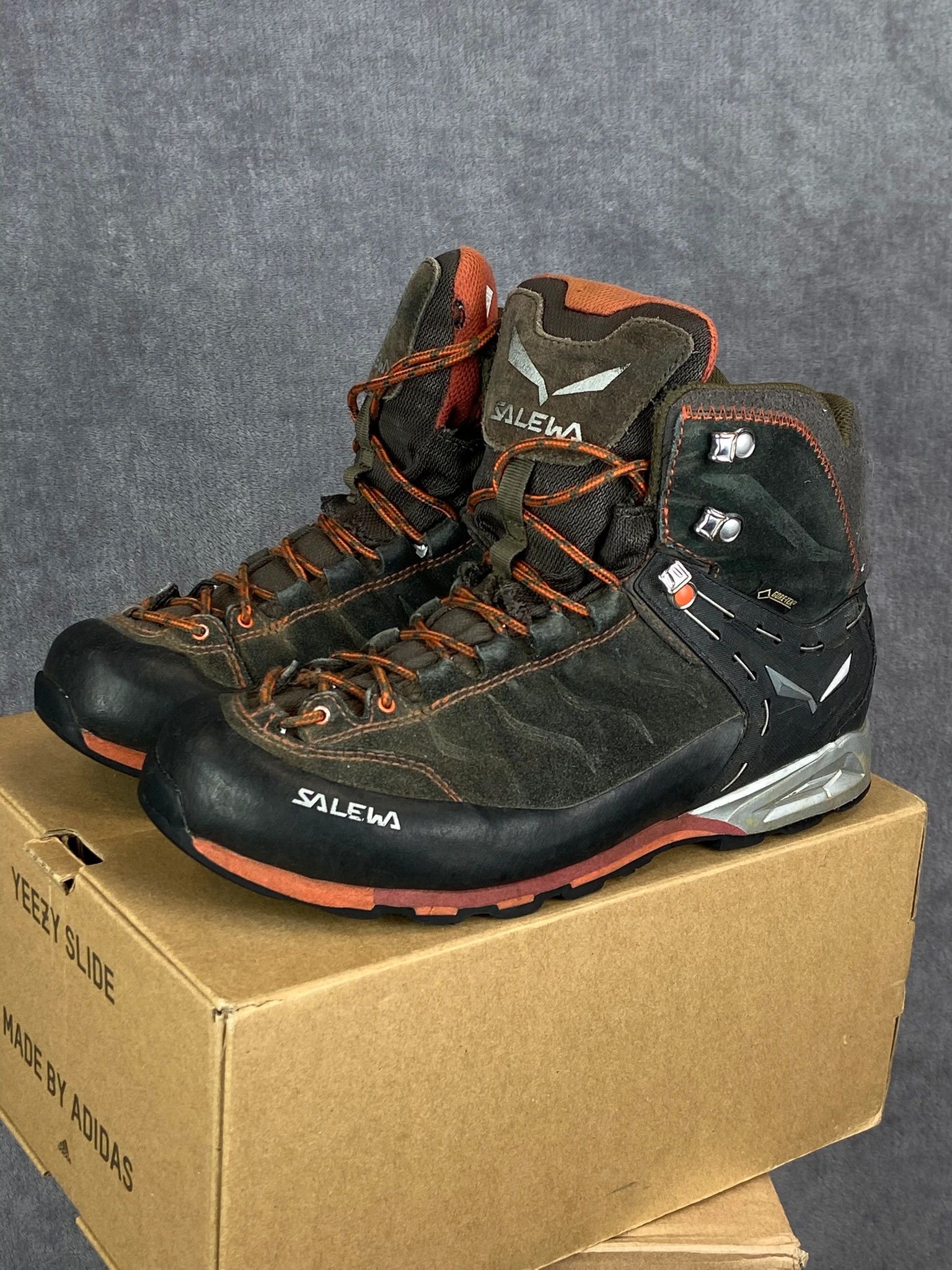 SALEWA Salewa Gore-Tex Khaki Trekking Shoes Size 41 Size US 8 / EU 41 - 1 Thumbnail