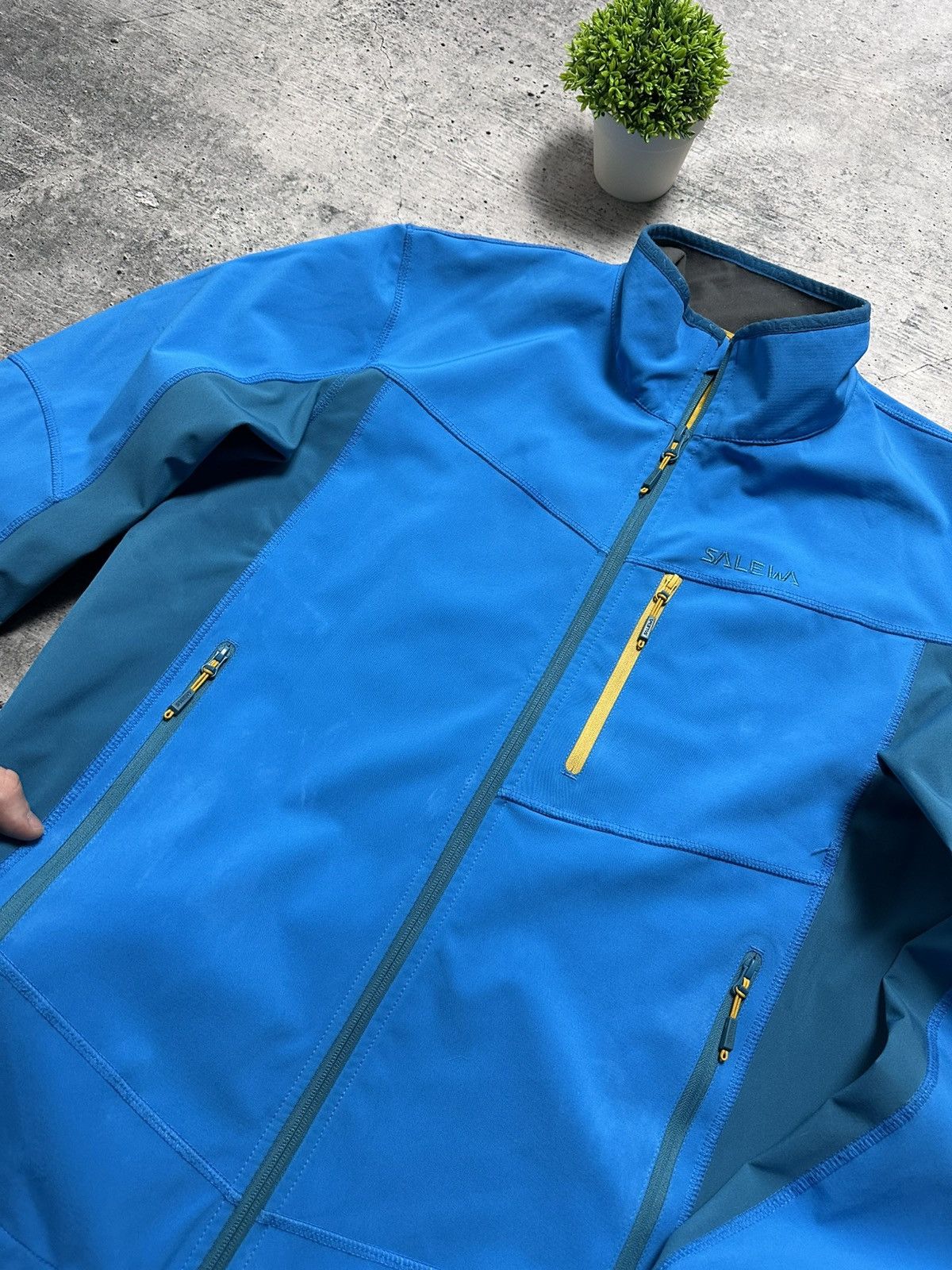 SALEWA Salewa Geisler Softshell Hiking Outdoor Ski Gorpcore Jacket Size US XL / EU 56 / 4 - 6 Thumbnail