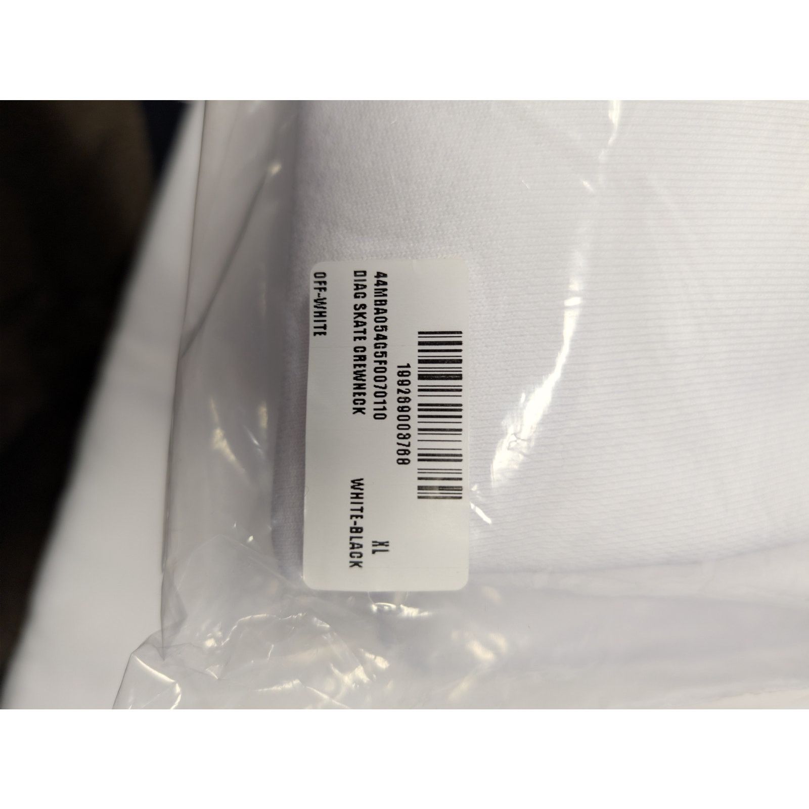 Off-White o1rshd1 Diag Skate Crewneck Sweatshirt in White / Black Size US XL / EU 56 / 4 - 23 Thumbnail
