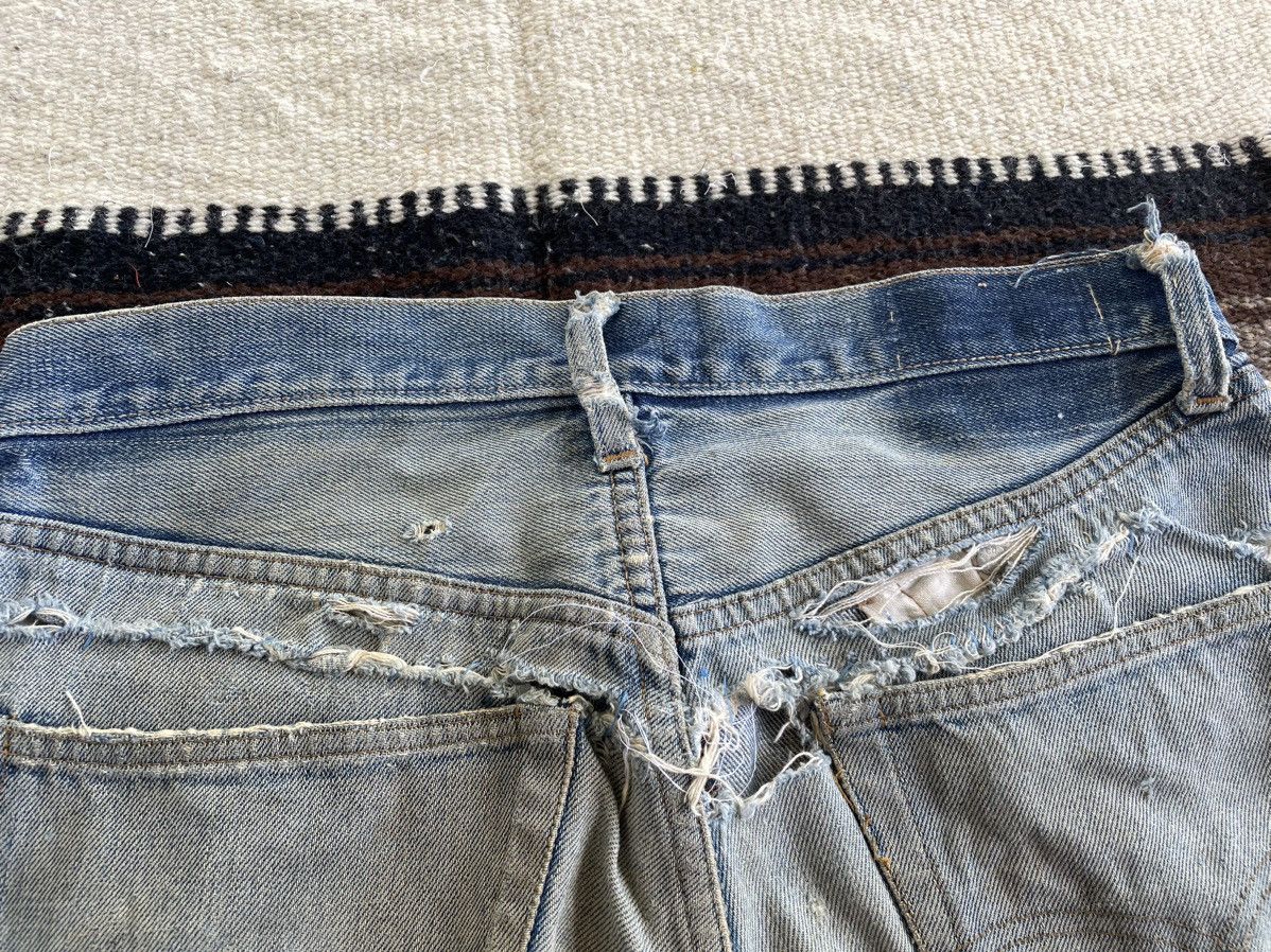Levi's Vintage Levi’s 501 Big E selvage #6 distress Size US 30 / EU 46 - 7 Thumbnail