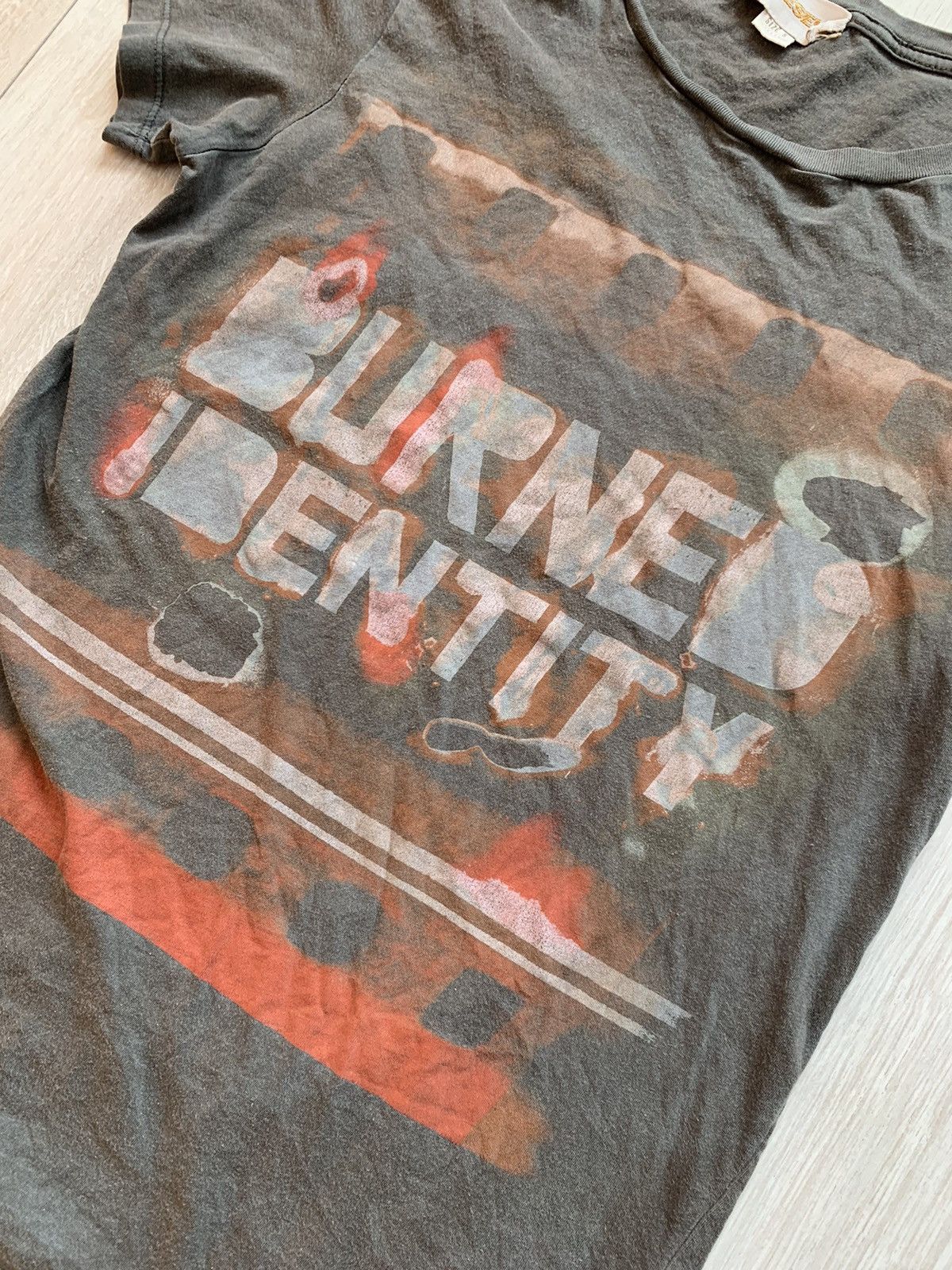 Diesel Vintage Diesel T-shirt Burned Identity Size US S / EU 44-46 / 1 - 2 Thumbnail