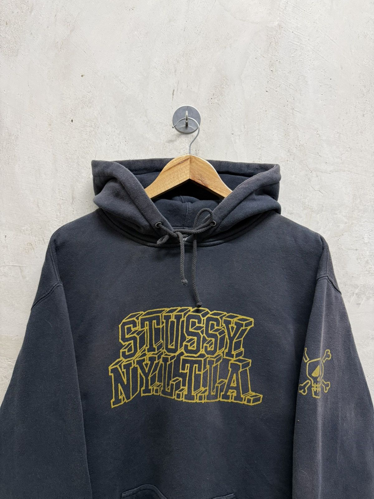 Stussy 2000s Faded Thrashed Stussy NYLTLA Hoodie Size US L / EU 52-54 / 3 - 2 Thumbnail