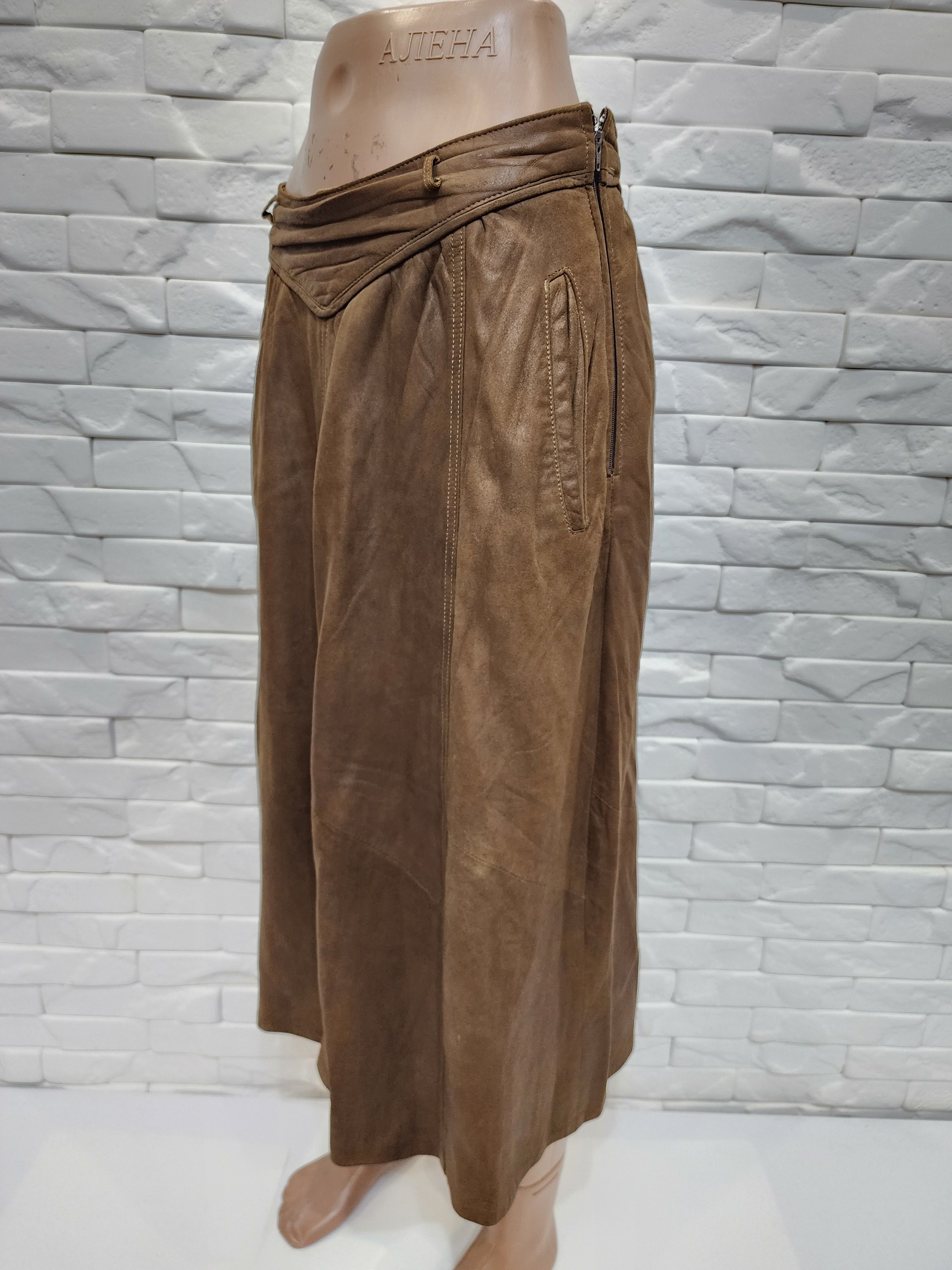 Genuine Leather Leather skirt made of thin leather. Size 28" / US 6 / IT 42 - 2 Thumbnail