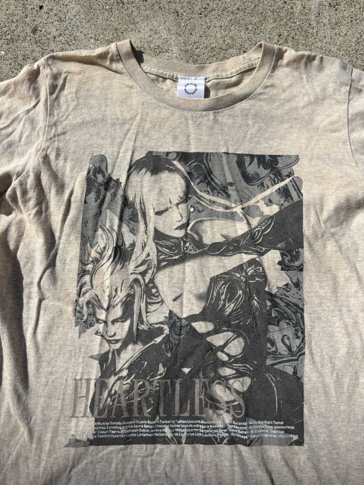 Vintage Official Final Fantasy XIV Online Heartless Tee Size US L / EU 52-54 / 3 - 2 Thumbnail