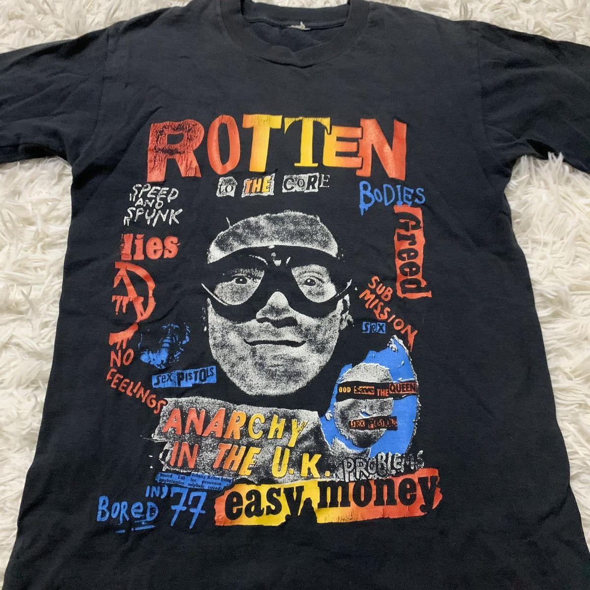 Band Tees Vintage 80s The Sex Pistol Johnny Rotten Tour Album T Shirt Size US S / EU 44-46 / 1 - 3 Thumbnail