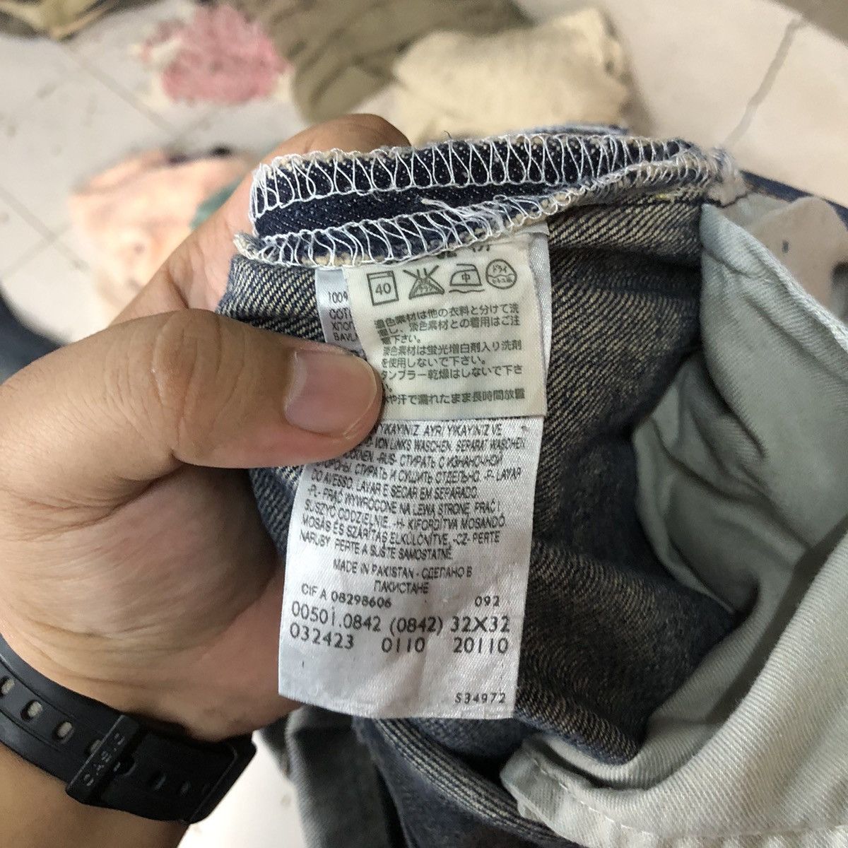 Levi's 501 Levis ripped distressed Blue faded Denim Pants #7309 Size US 31 - 24 Thumbnail