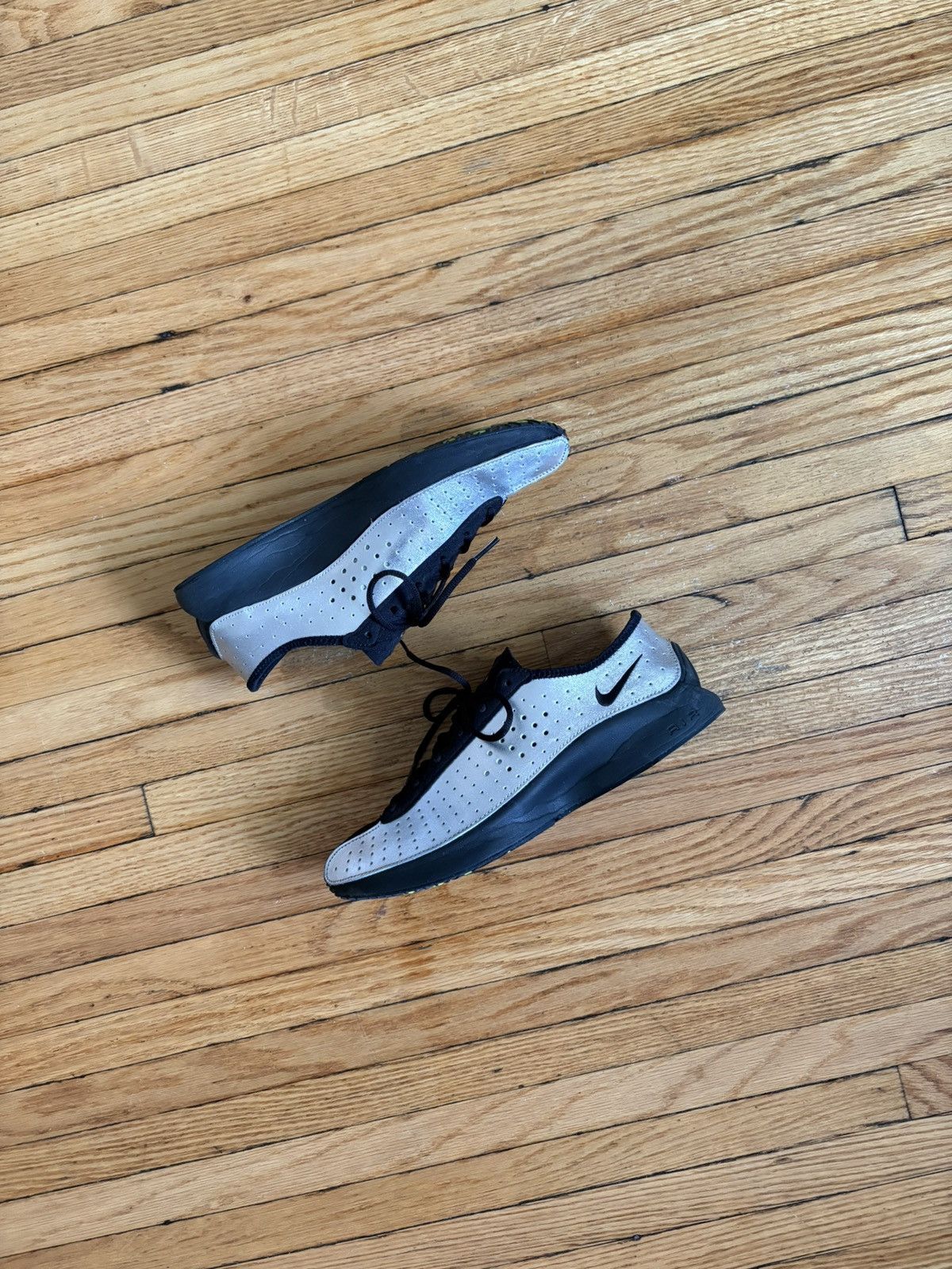 Nike Nike Superfly 9 (Silver/Black) Size US 8 / EU 41 - 1 Thumbnail