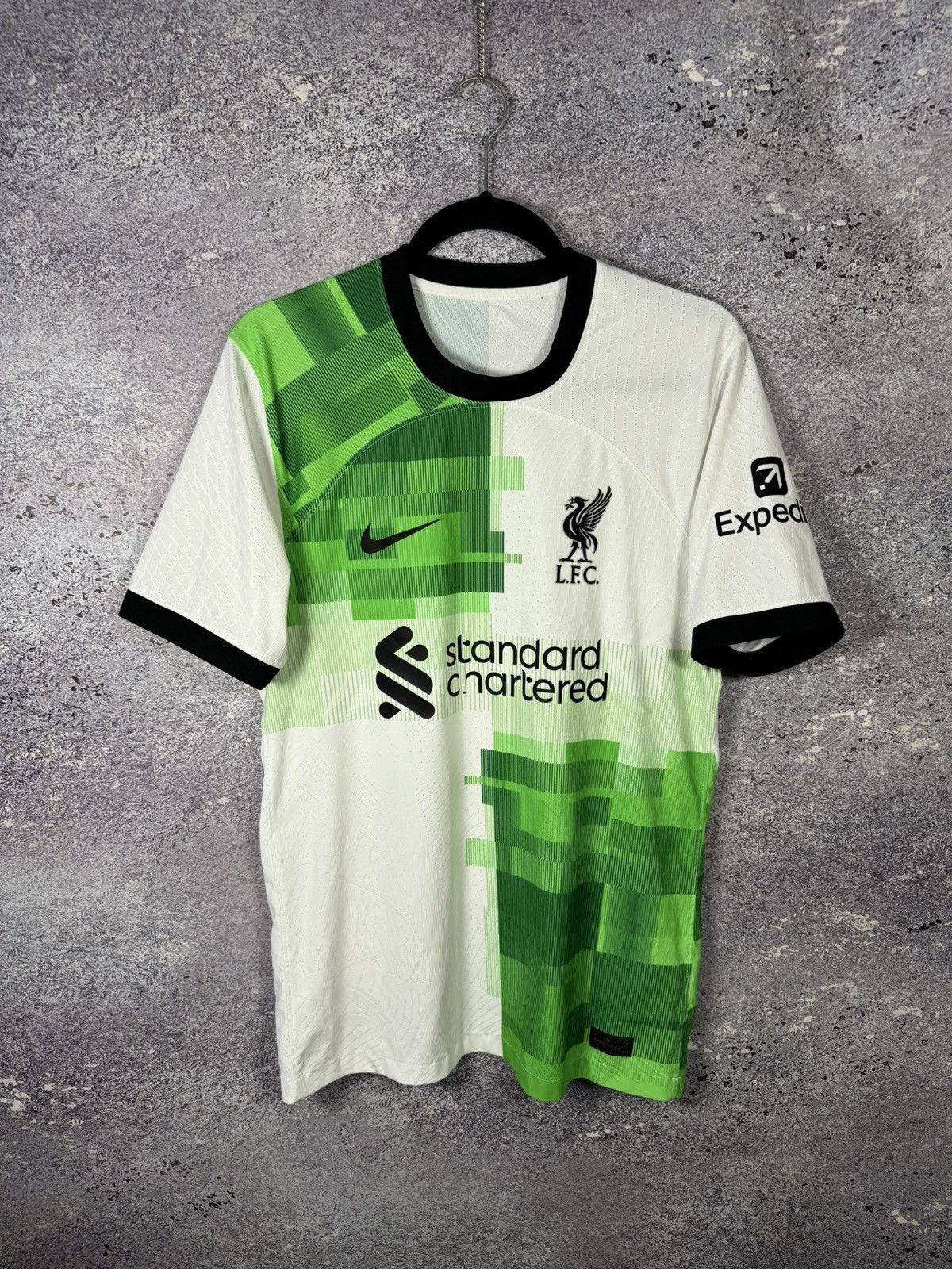 Nike M.SALAH Liverpool 2023/24 Away Nike DrifitADV Soccer Jersey Size US S / EU 44-46 / 1 - 2 Thumbnail
