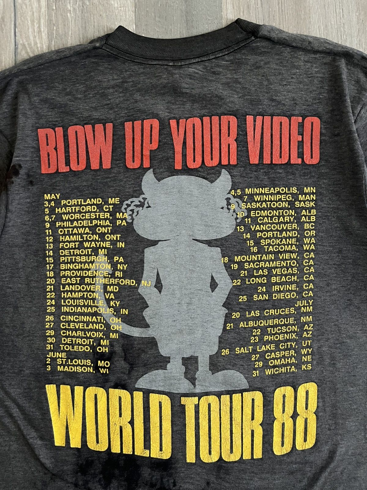 AC/DC PAPER THIN 1988 AC/DC World Tour Tee Size US M / EU 48-50 / 2 - 5 Thumbnail