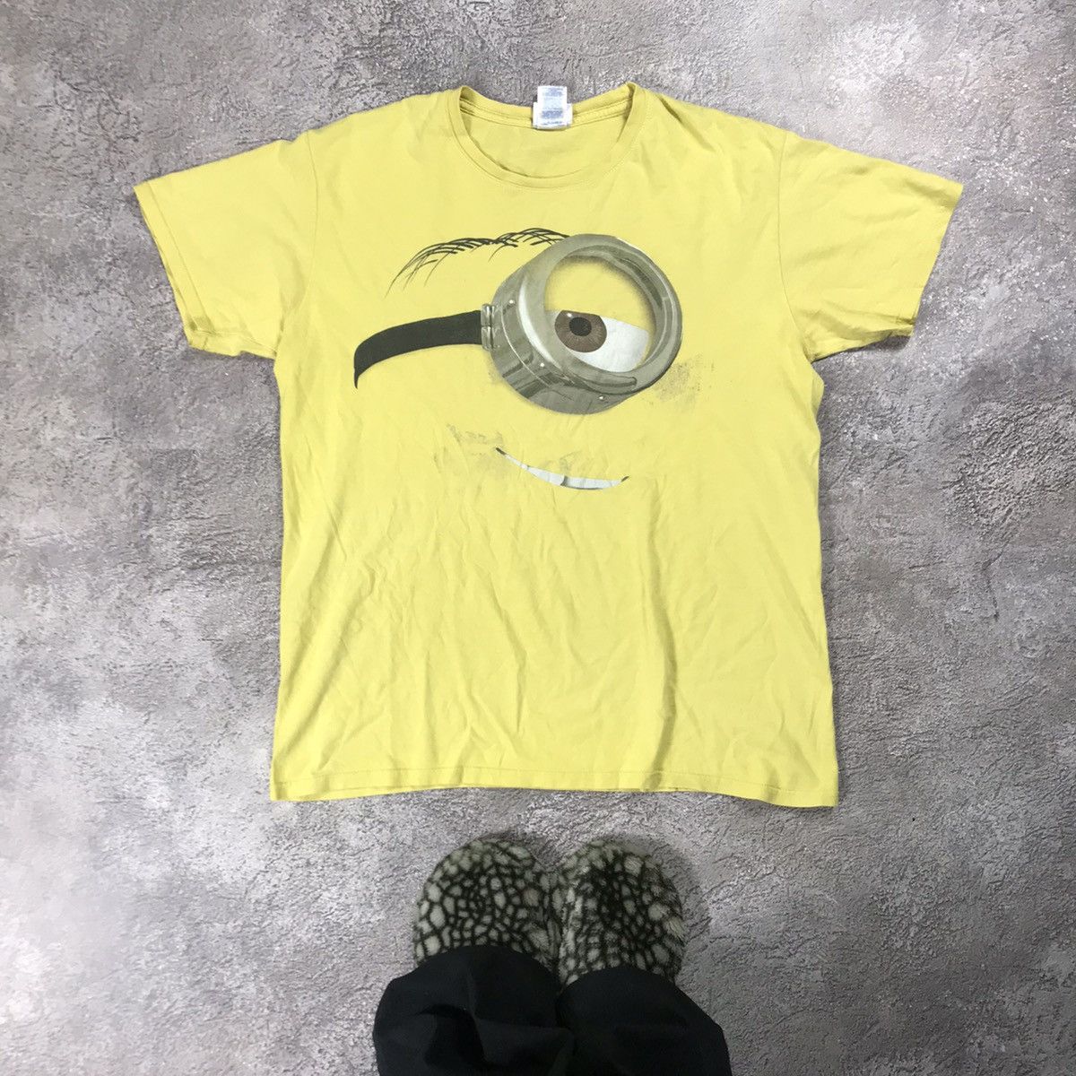 Vintage Vintage Y2K Sun Faded Minion Graphic Tee Streetwear Baggy L Size US L / EU 52-54 / 3 - 1 Thumbnail