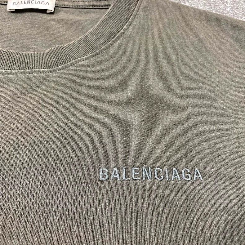 Balenciaga Balenciaga Dark green small logo short sleeve Size US L / EU 52-54 / 3 - 6 Thumbnail