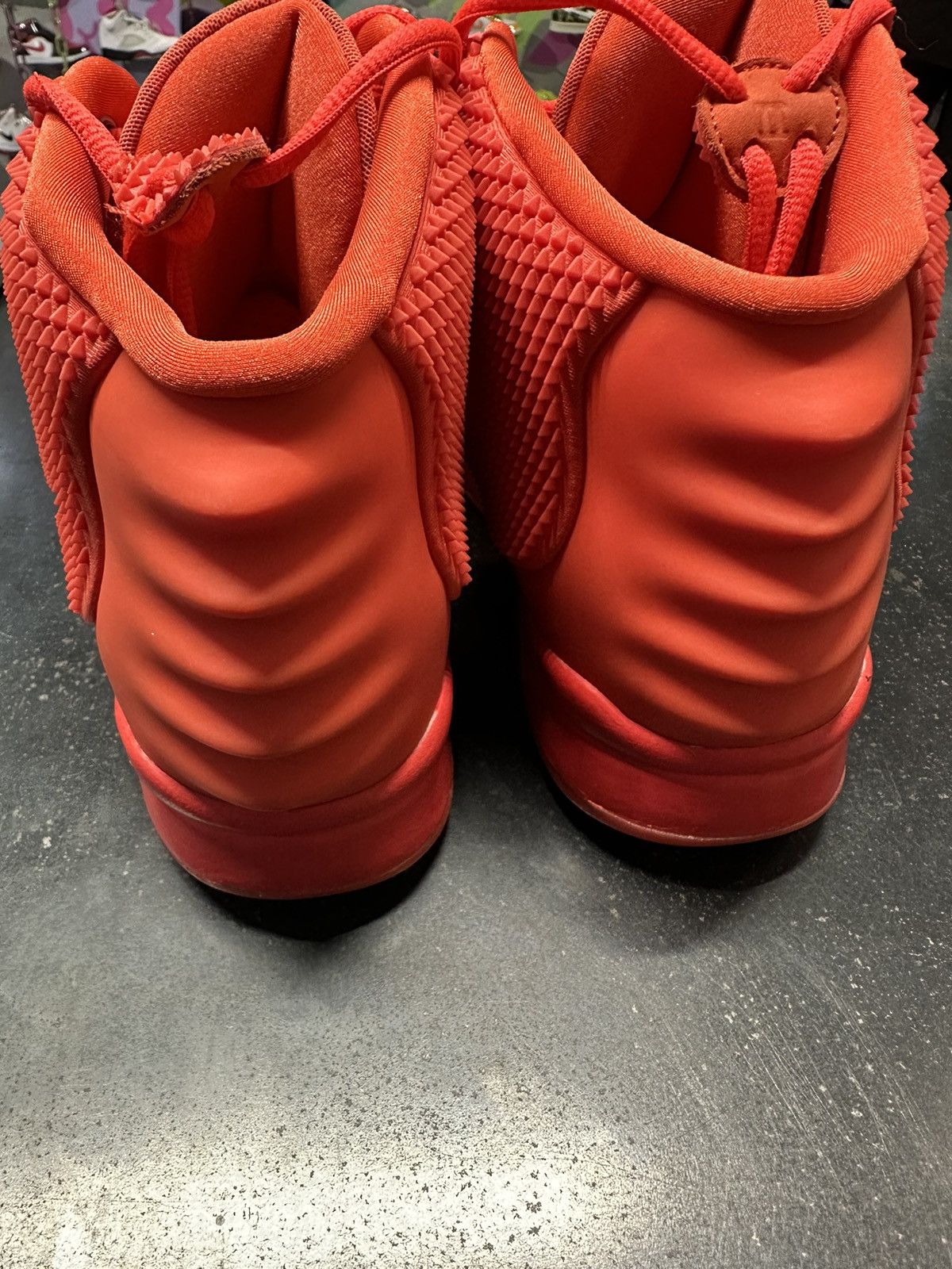 Kanye West × Nike Nike Air Yeezy 2 Red October’s Size US 9 / EU 42 - 4 Thumbnail