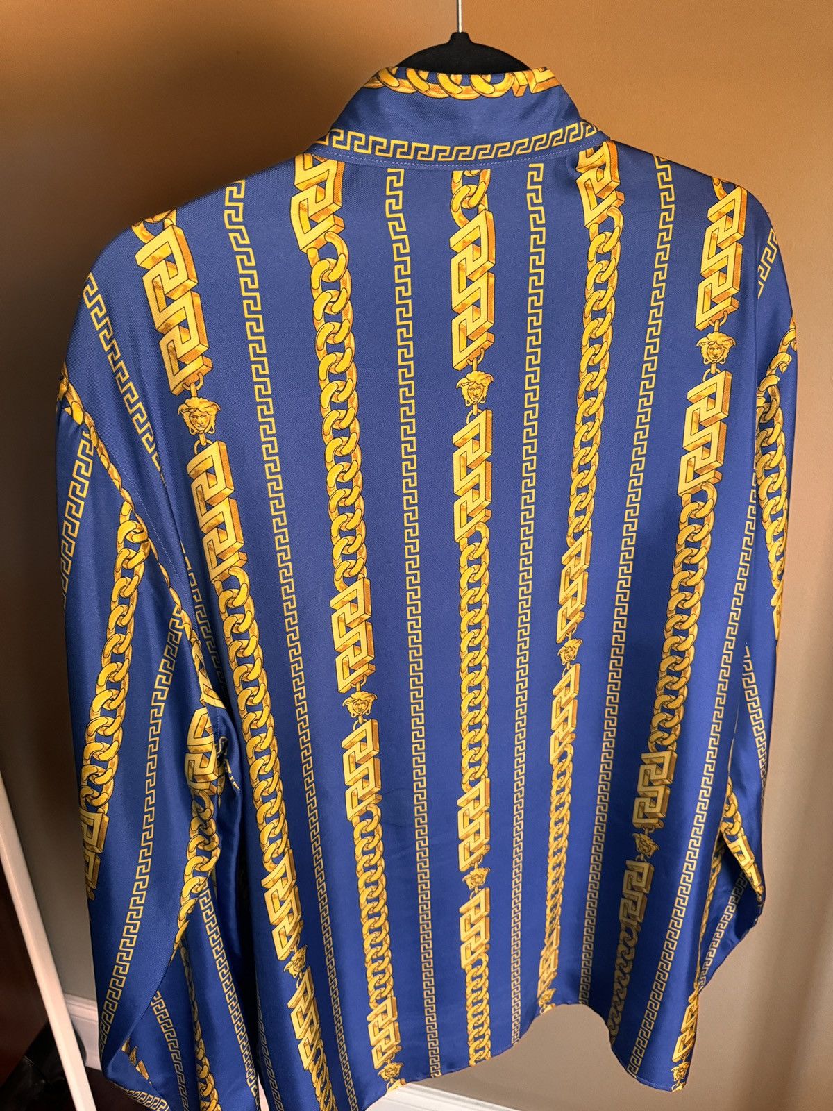 Versace Versace Chain Link 100% Silk button-down long sleeve shirt Size US XL / EU 56 / 4 - 3 Thumbnail