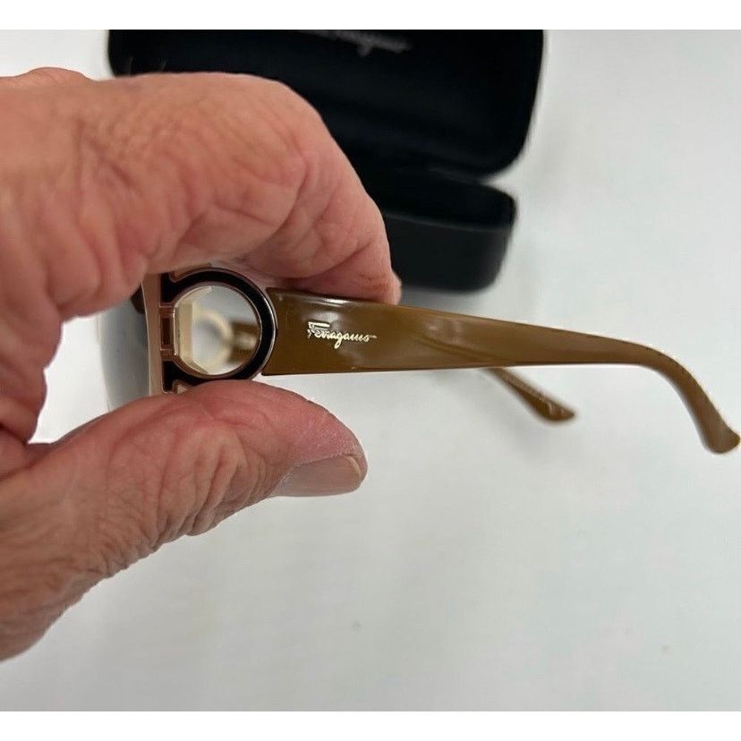 Salvatore Ferragamo Women’s Salvatore Ferragamo, sunglasses made in Italy Size ONE SIZE - 5 Thumbnail