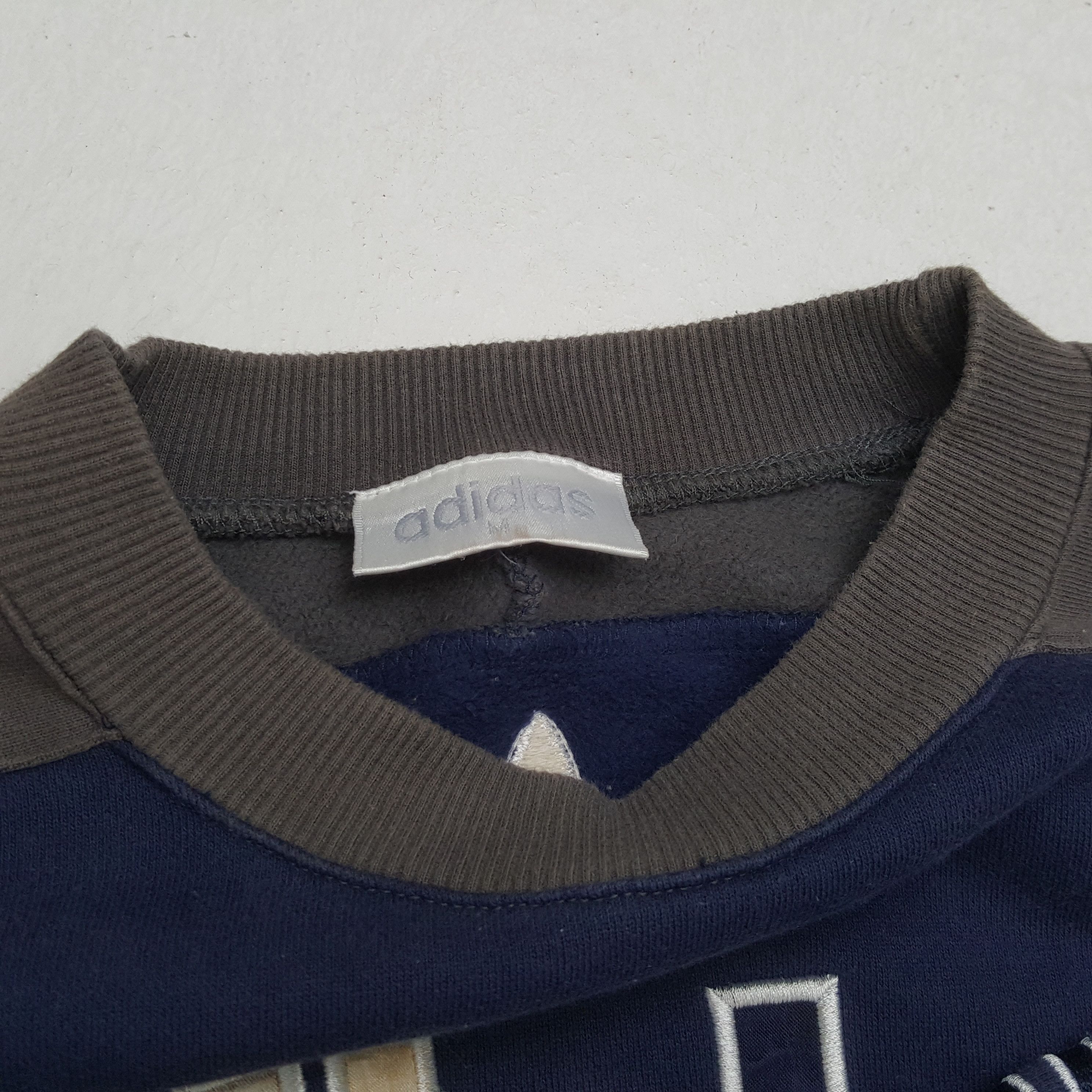 Adidas × Vintage ADIDAS THREE STRIPES Nice Design Fashion Style Sweatshirt Size L / US 10 / IT 46 - 11 Thumbnail