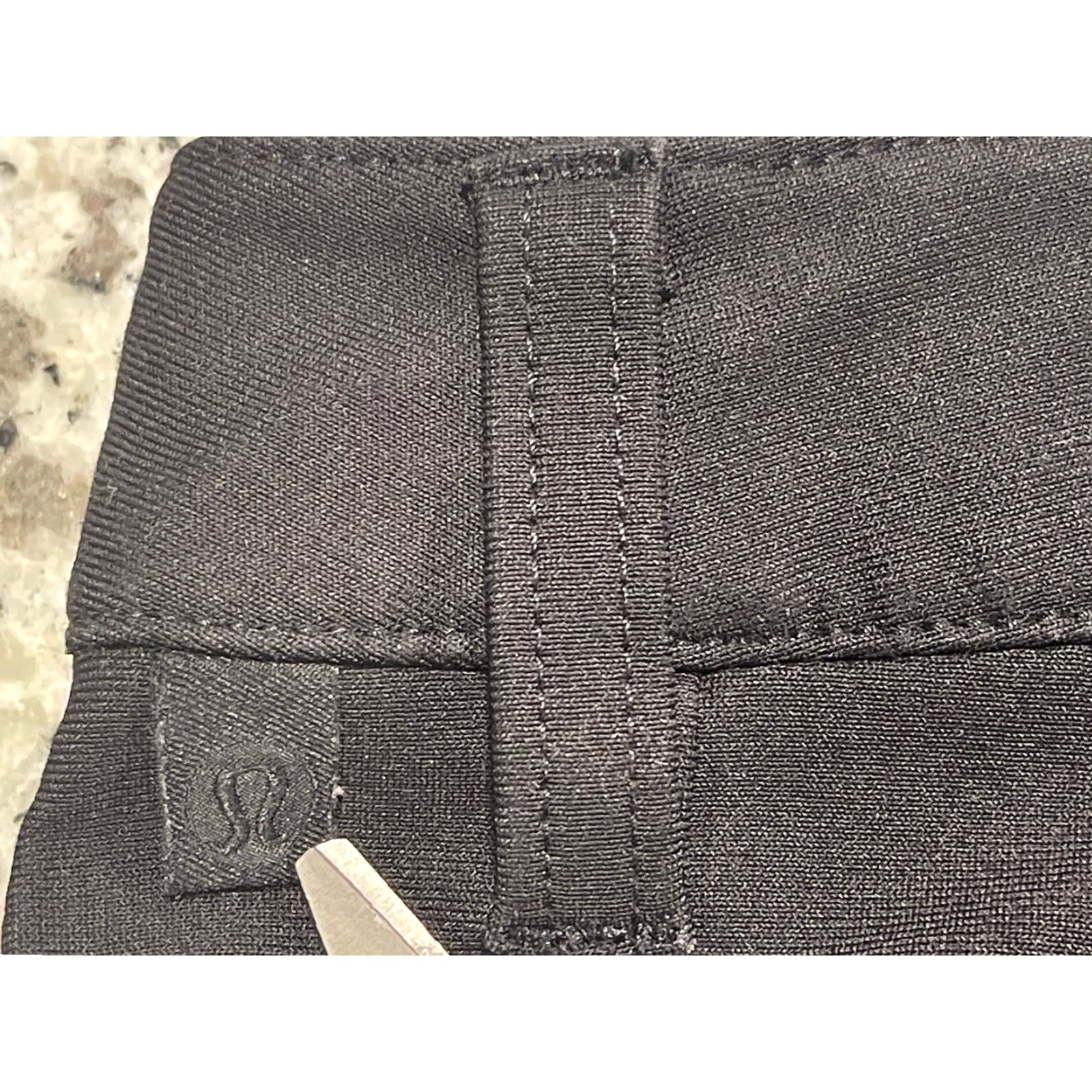 Lululemon Lululemon ABC Classic Pants Mens 36 Black Warpstreme Straight Chino Regular Inseam 32.5 Size US 36 / EU 52 - 5 Thumbnail