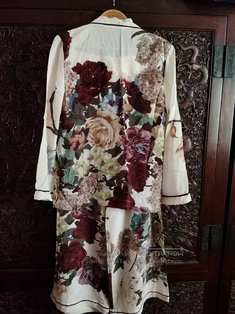 Valentino Valentino suit Size M / US 6-8 / IT 42-44 - 2 Thumbnail