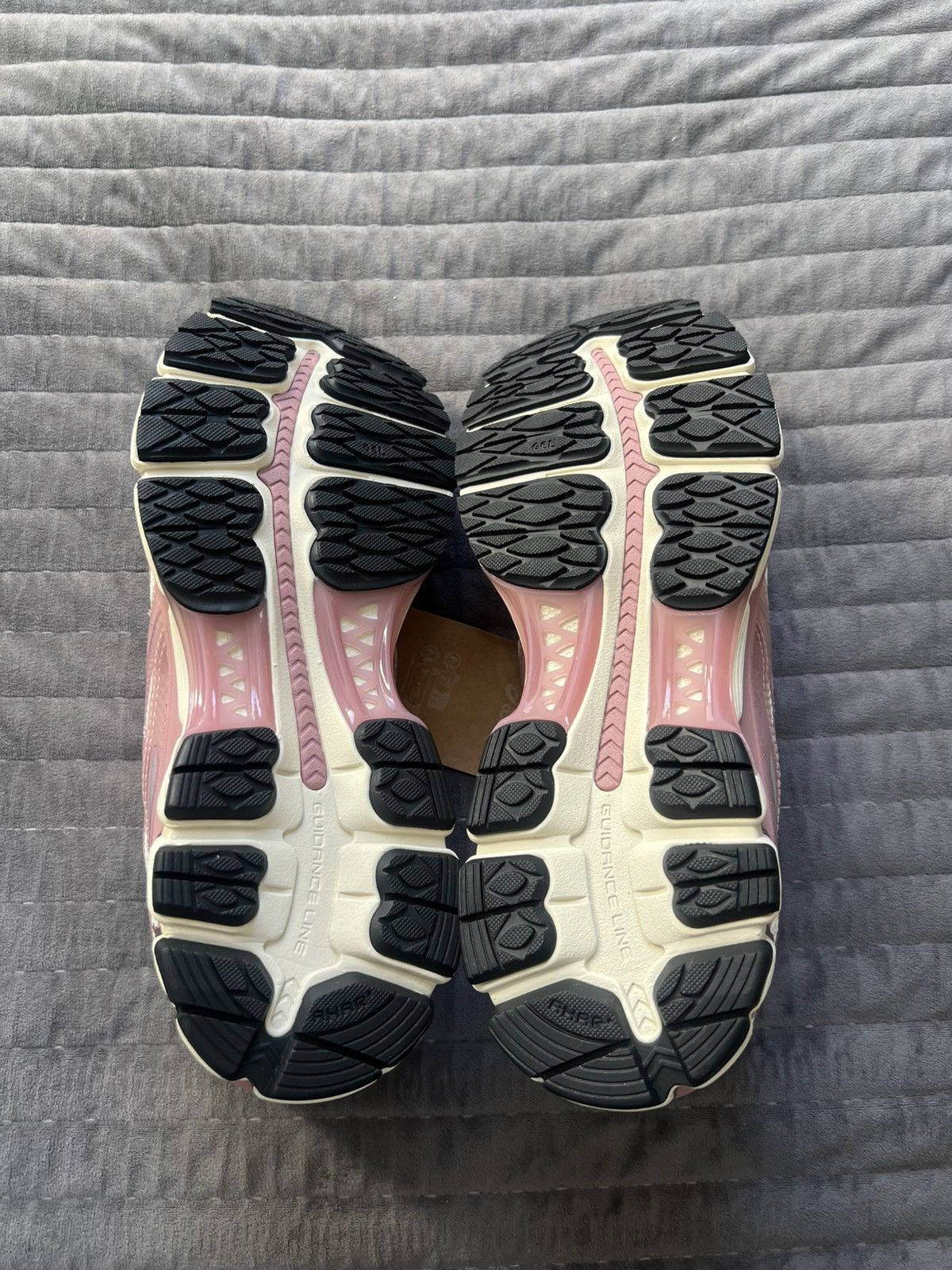 Kith ASICS Loyalty Exclusive Gel Kayano 12.1 Quartz Size 8