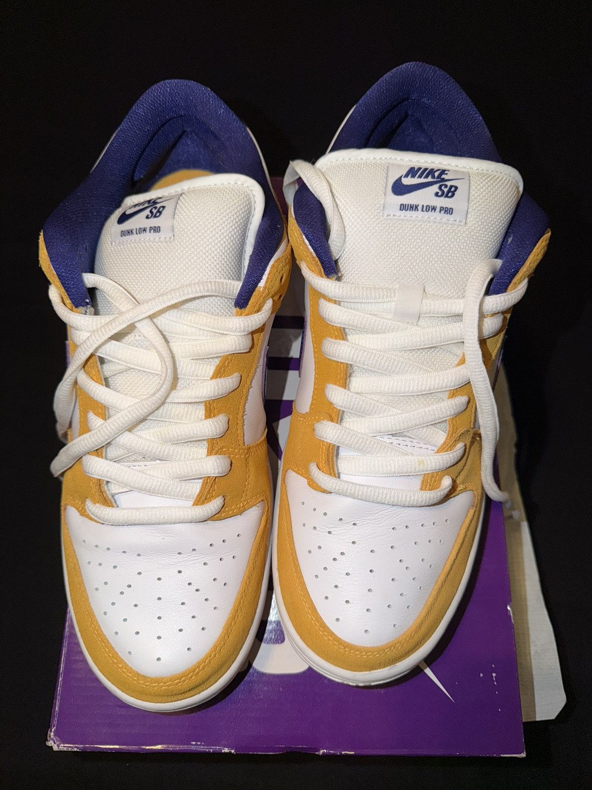 Nike SB Nike SB Dunk Low Pro Laser Oranges Size US 11 / EU 44 - 2 Thumbnail