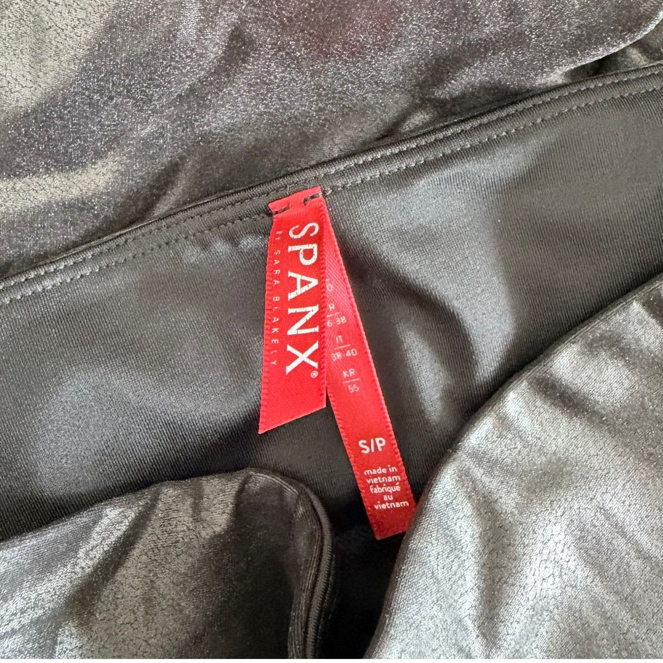Spanx Spanx Black Faux Leather Moto Leggings Sz S Size 27" / US 4 / IT 40 - 2 Thumbnail
