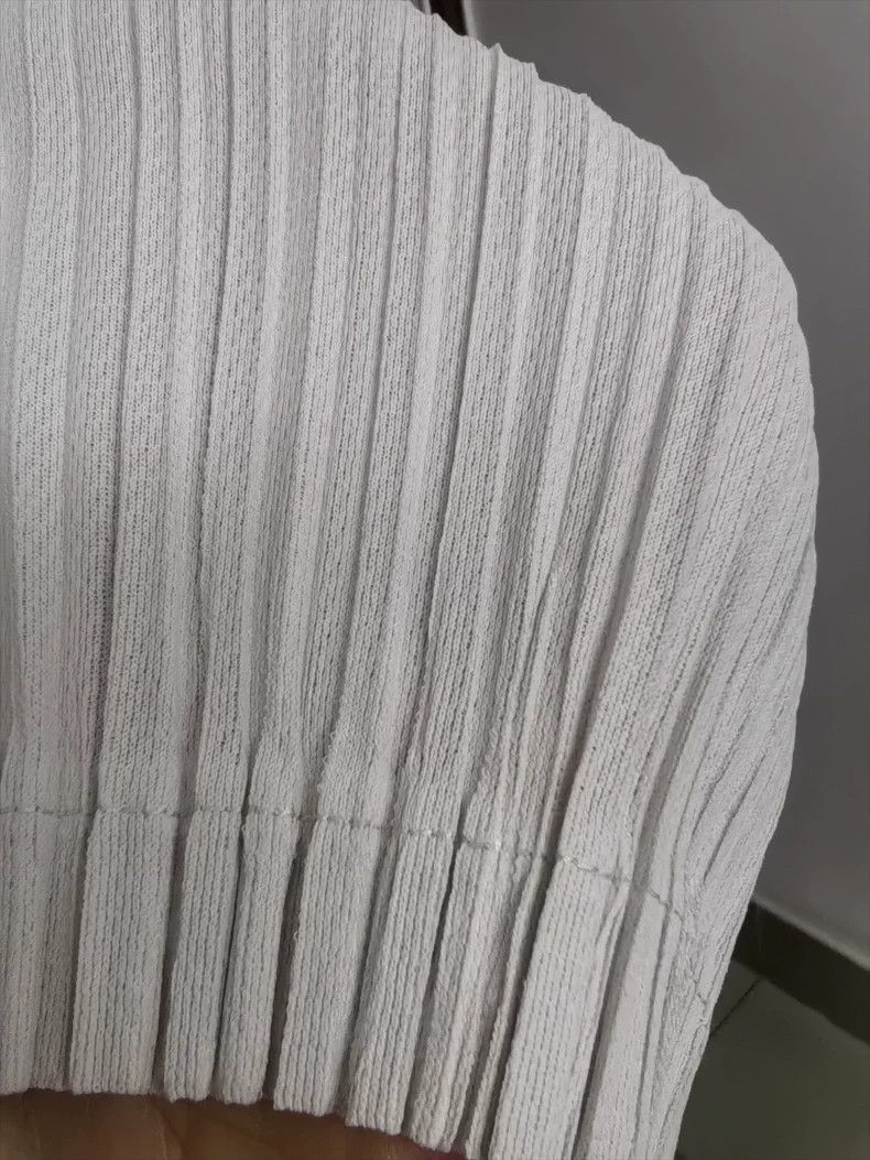 Issey Miyake issey miyake size:3 A grayish-white long-sleeved top 2505- Size XXS / US 00 / IT 34 - 2 Thumbnail