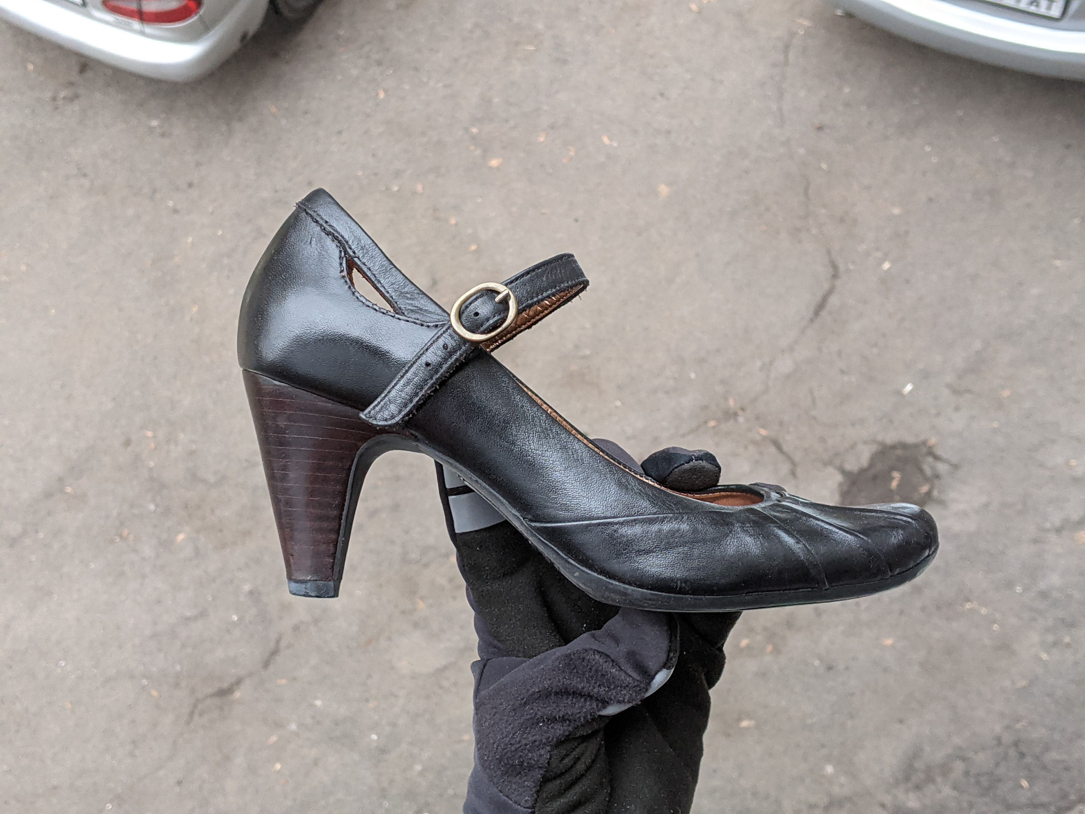 Clarks Clarks Mary Jane Heels Buckle Shoes Vintage Prada Gucci Size US 8.5 / IT 38.5 - 2 Thumbnail