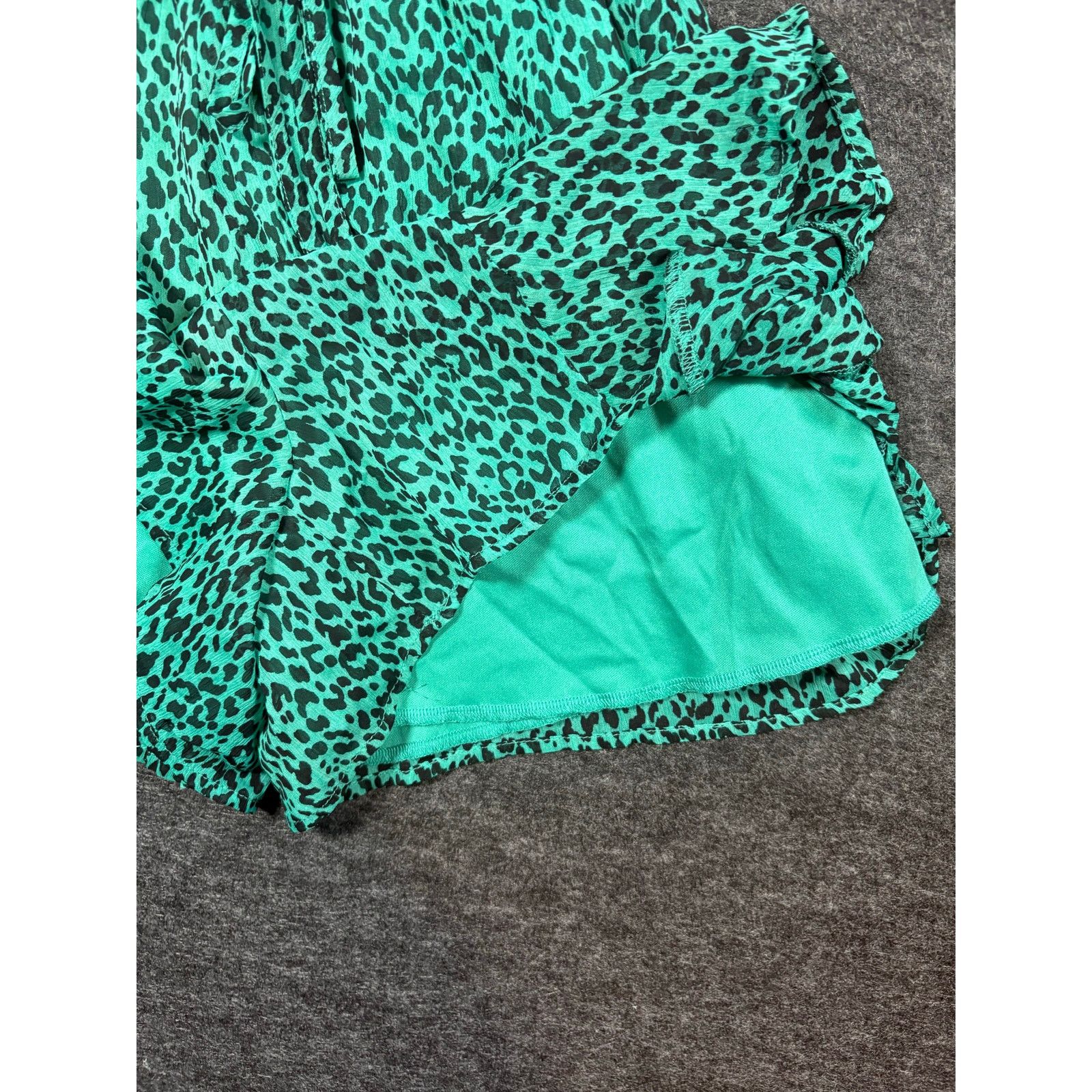 Rains Blue Rain Green Leopard Print Romper Flowy Size XS #0486 Size 24" / US 00 / IT 34 - 4 Thumbnail