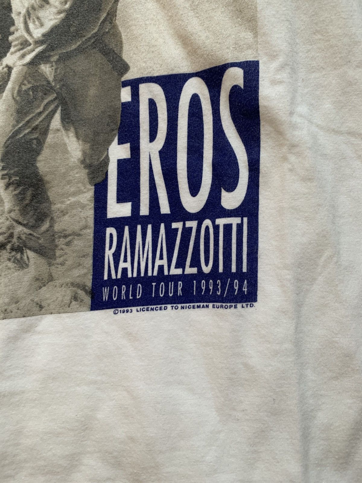 Band Tees 🔥VINTAGE EROS RAMAZZOTTI 1993/1994 WOURLD TOUR TSHIRT TEE Size US XL / EU 56 / 4 - 4 Thumbnail