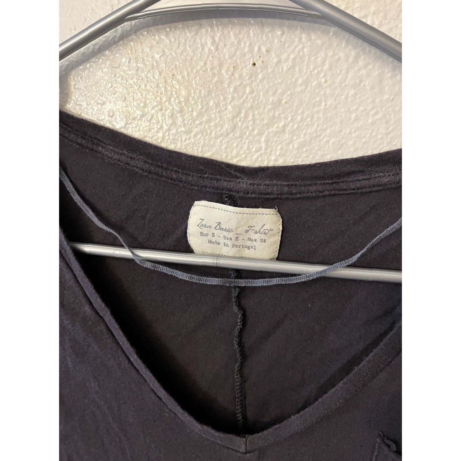 Zara VINTAGE Zara Black T Shirt Womens Size S Cotton V-Neck Short Sleeve Pullover Casual Basic 100% Cotton Black Solid Tunic Size S / US 4 / IT 40 - 3 Thumbnail