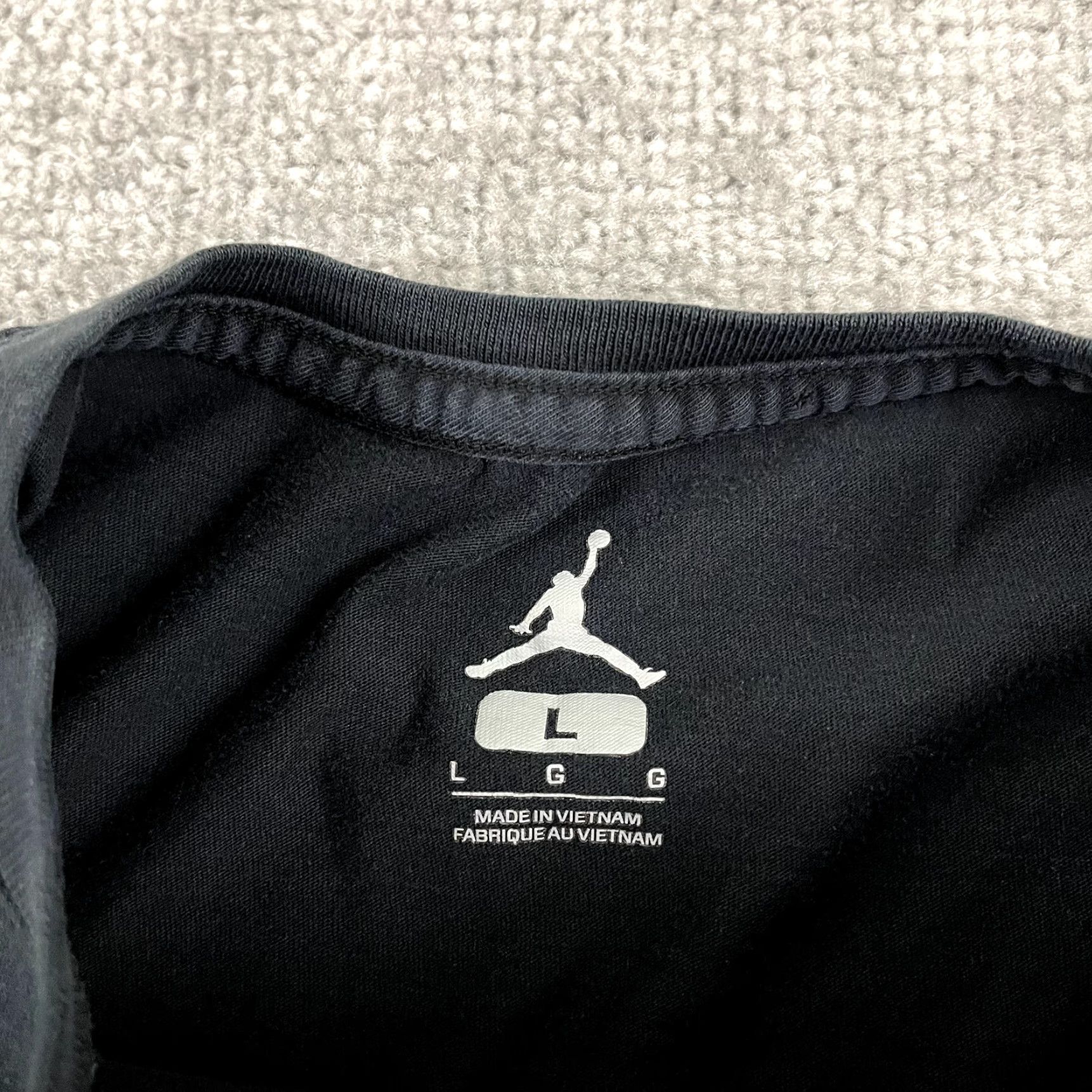 Jordan Brand VINTAGE NIKE JORDAN Shirt Mens Large Black Jumpman Flight Photo Graphic Tee Basketball Size US L / EU 52-54 / 3 - 3 Thumbnail