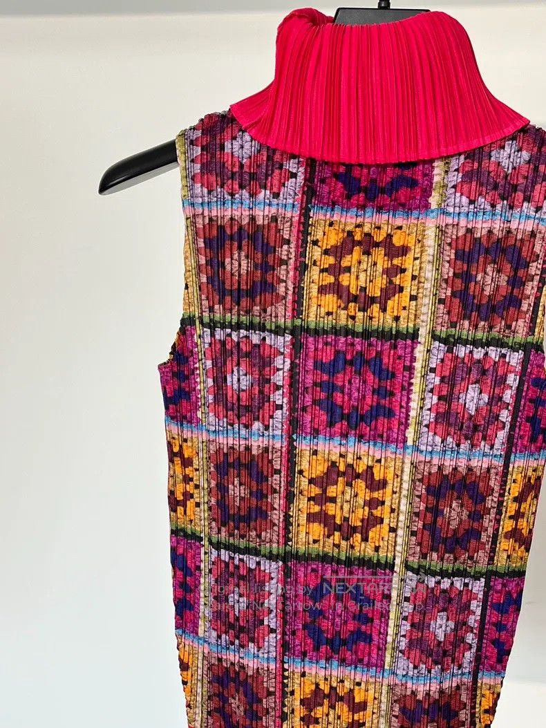 Issey Miyake Issey Miyake Knit-like Turtleneck Top Size L / US 10 / IT 46 - 2 Thumbnail