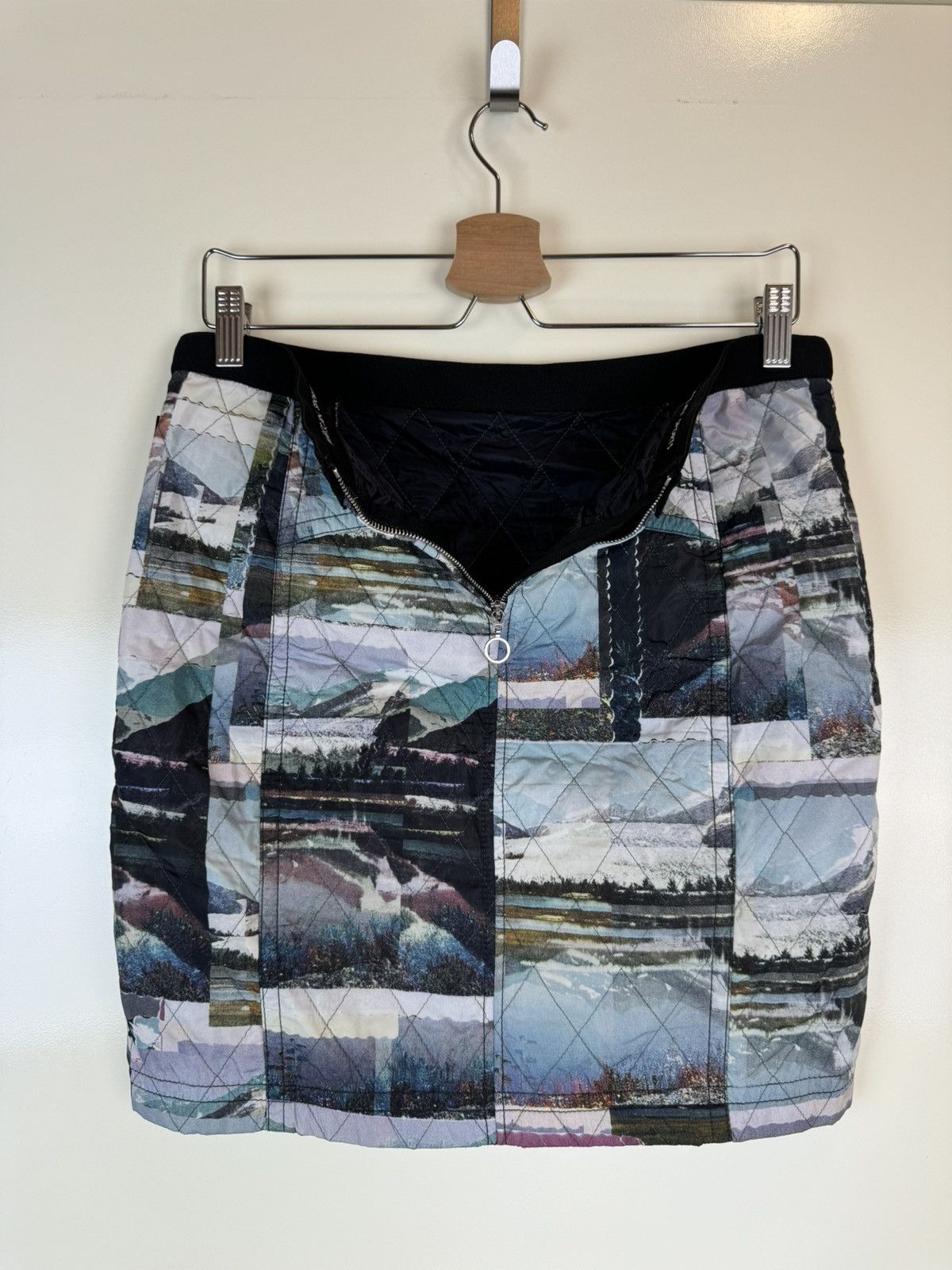 Hysteric Glamour Marc Cain quilted nylon skirt avant garde gothic mountain S Size 26" / US 2 / IT 38 - 5 Thumbnail