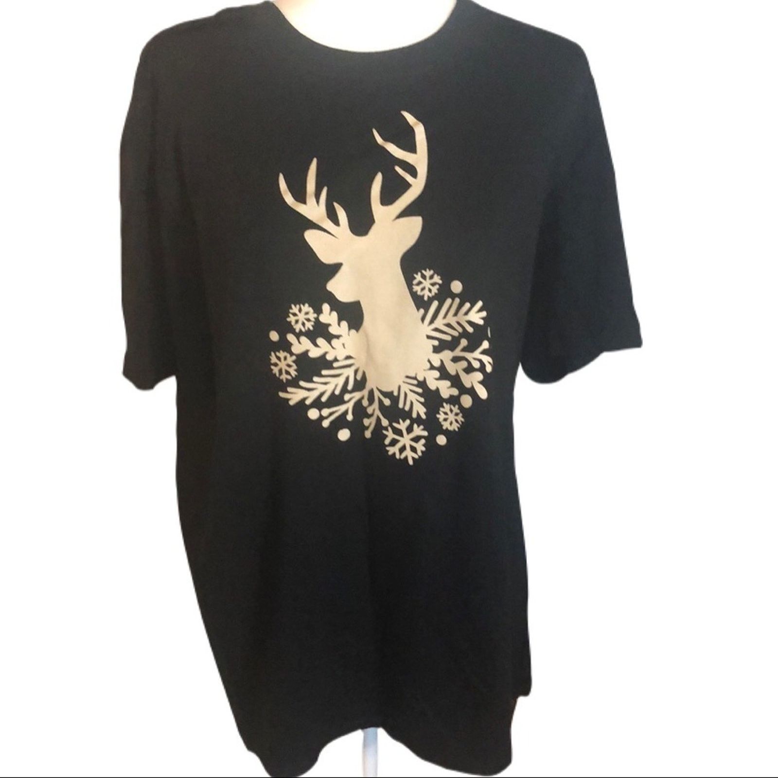 Gildan NWOT Christmas Tshirt L Size L / US 10 / IT 46 - 1 Thumbnail