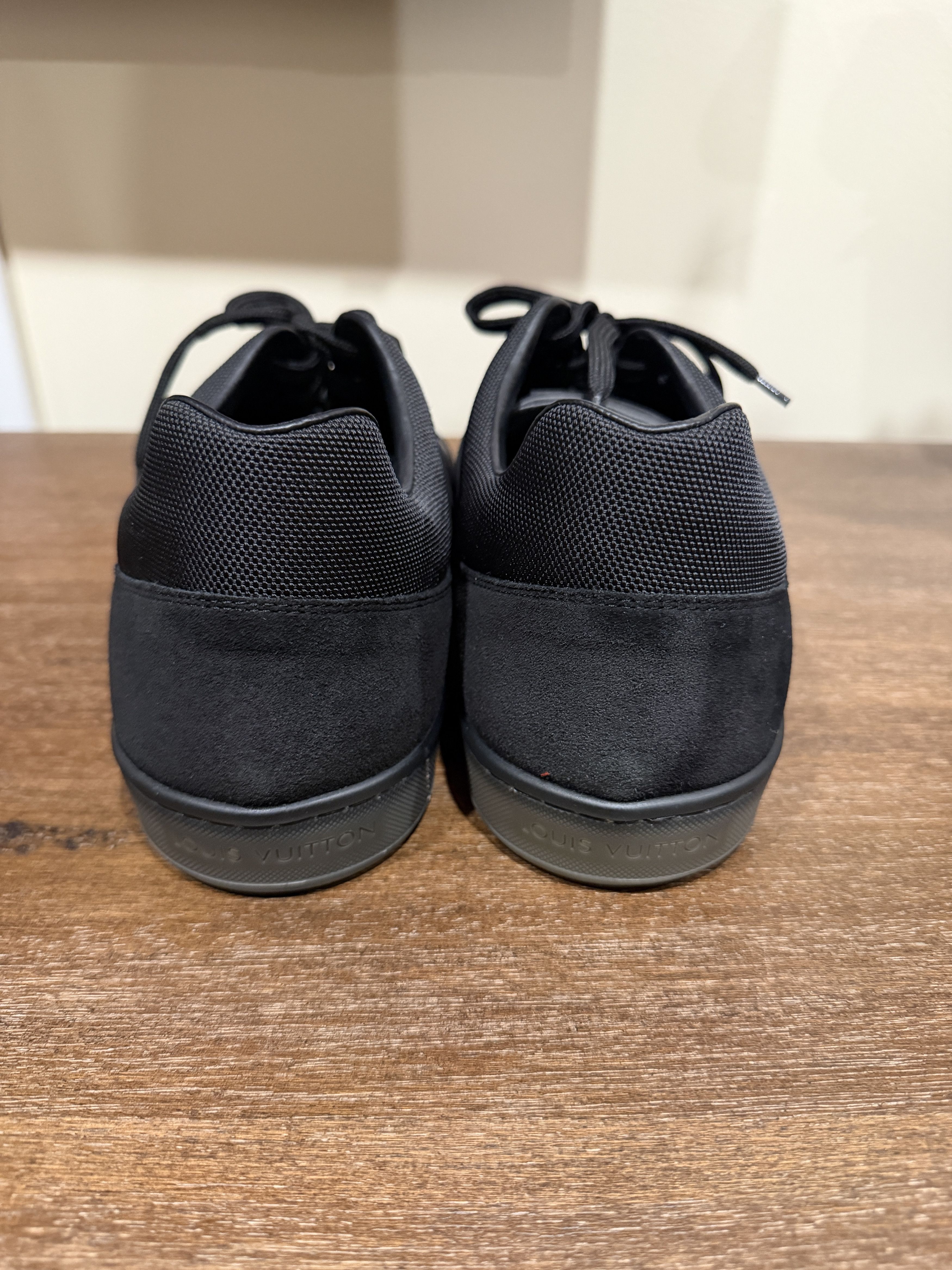 Louis Vuitton Louis Vuitton Low Top Black Sneakers Size Lv 10 Size US 10 / EU 43 - 5 Thumbnail
