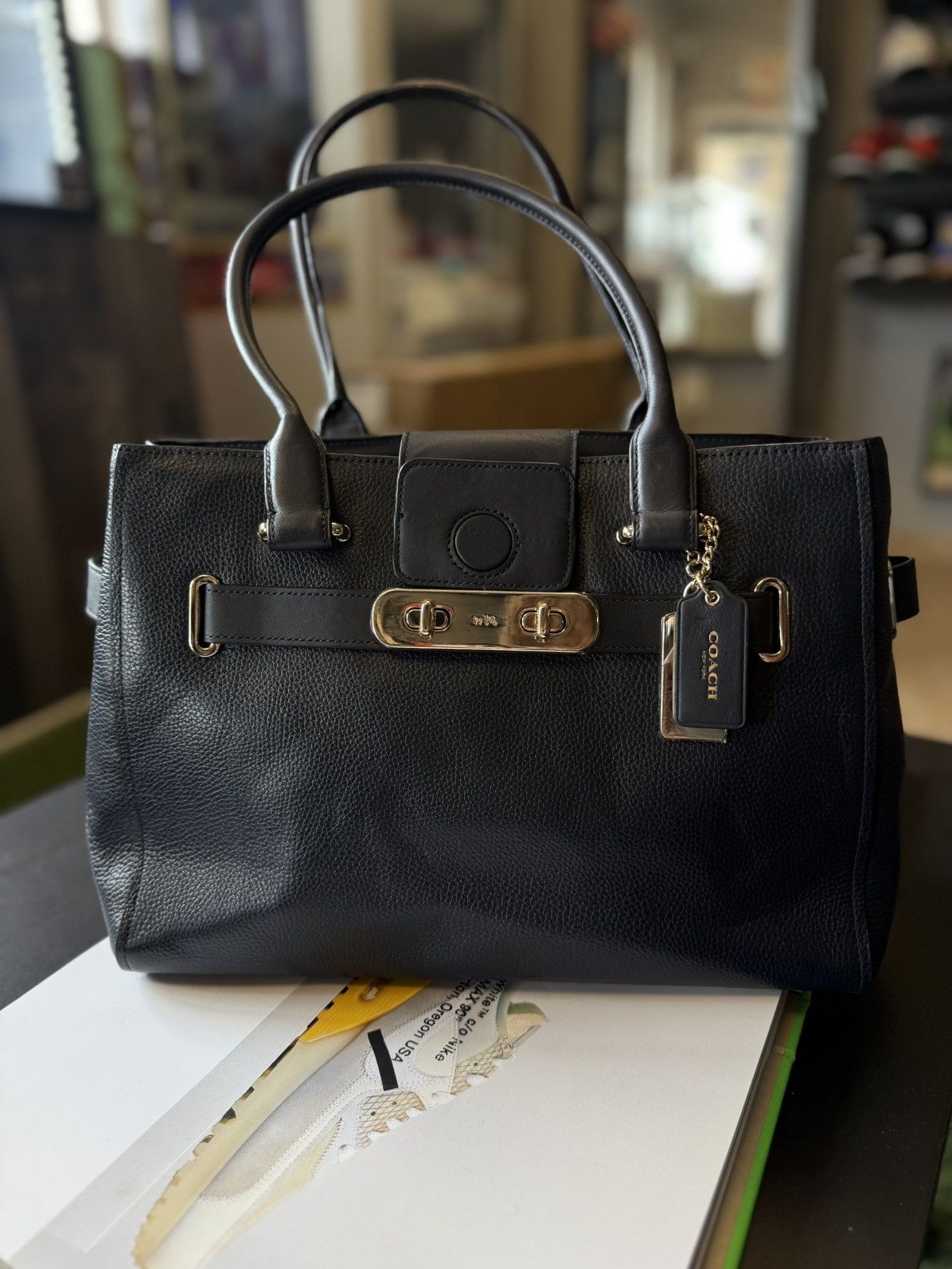 Coach Women’s Purse Black Coach Leather Shoulder Bag Size ONE SIZE - 3 Thumbnail