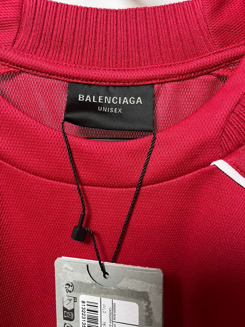 Balenciaga Balenciaga Colored Red Manchester United Jersey Short Slee Size US S / EU 44-46 / 1 - 4 Thumbnail